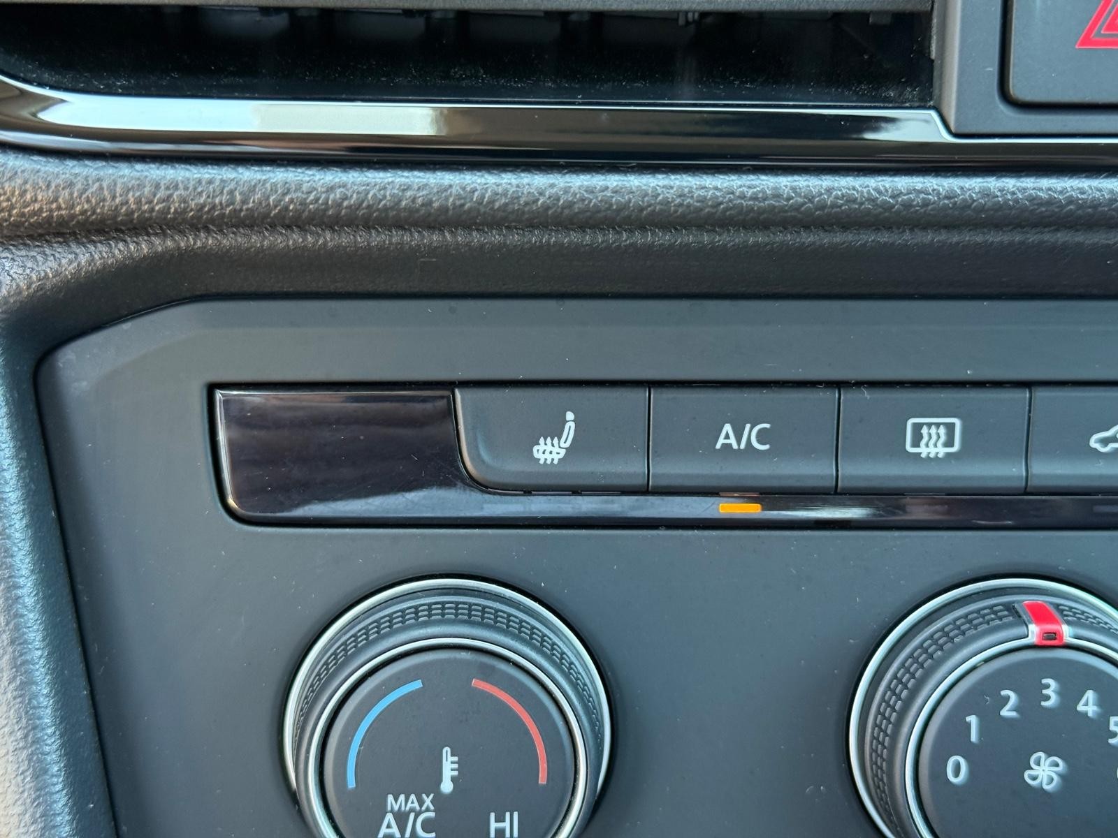 Volkswagen Taos Vehicle Image 19
