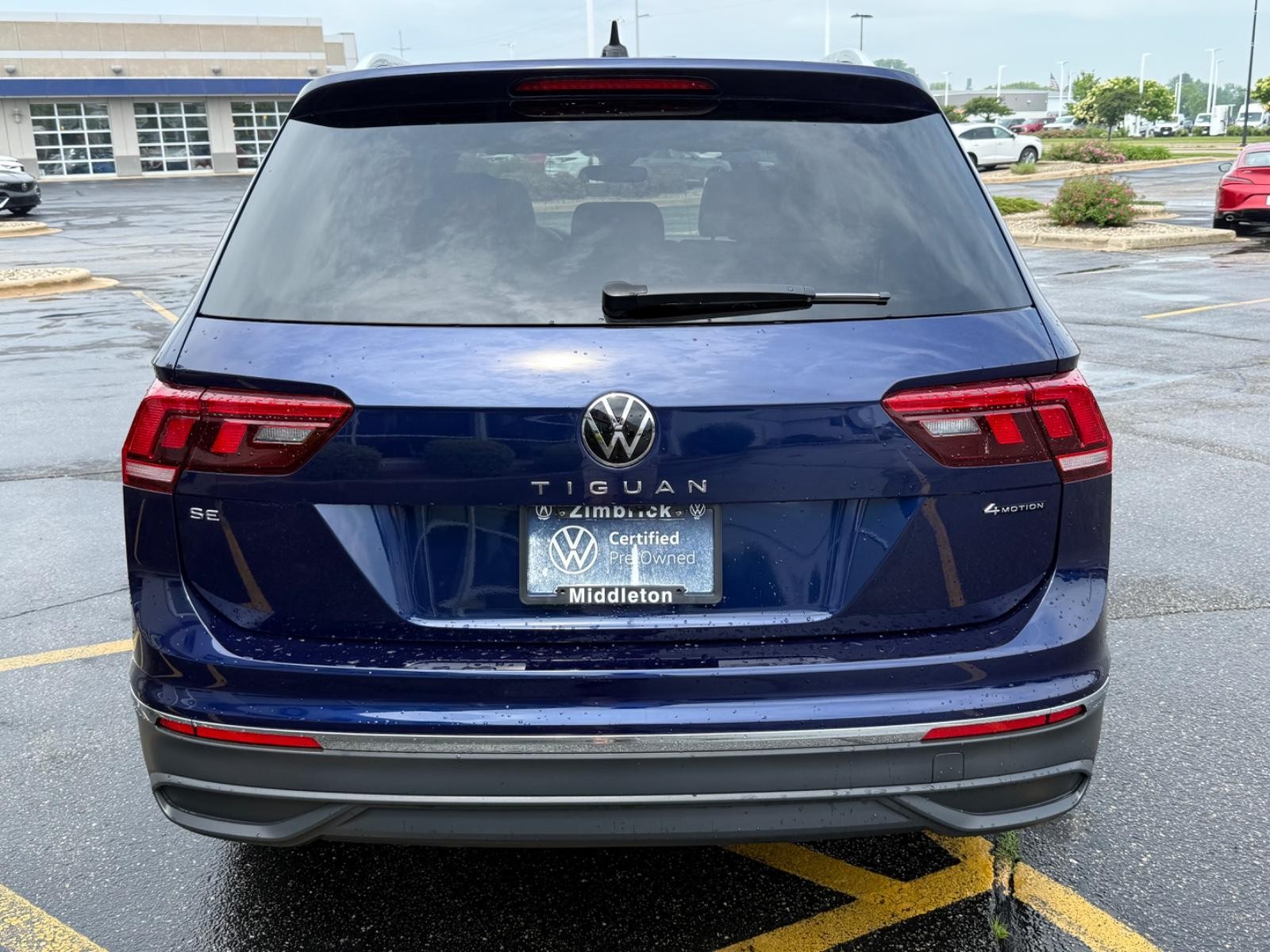 Volkswagen Tiguan Vehicle Image 04