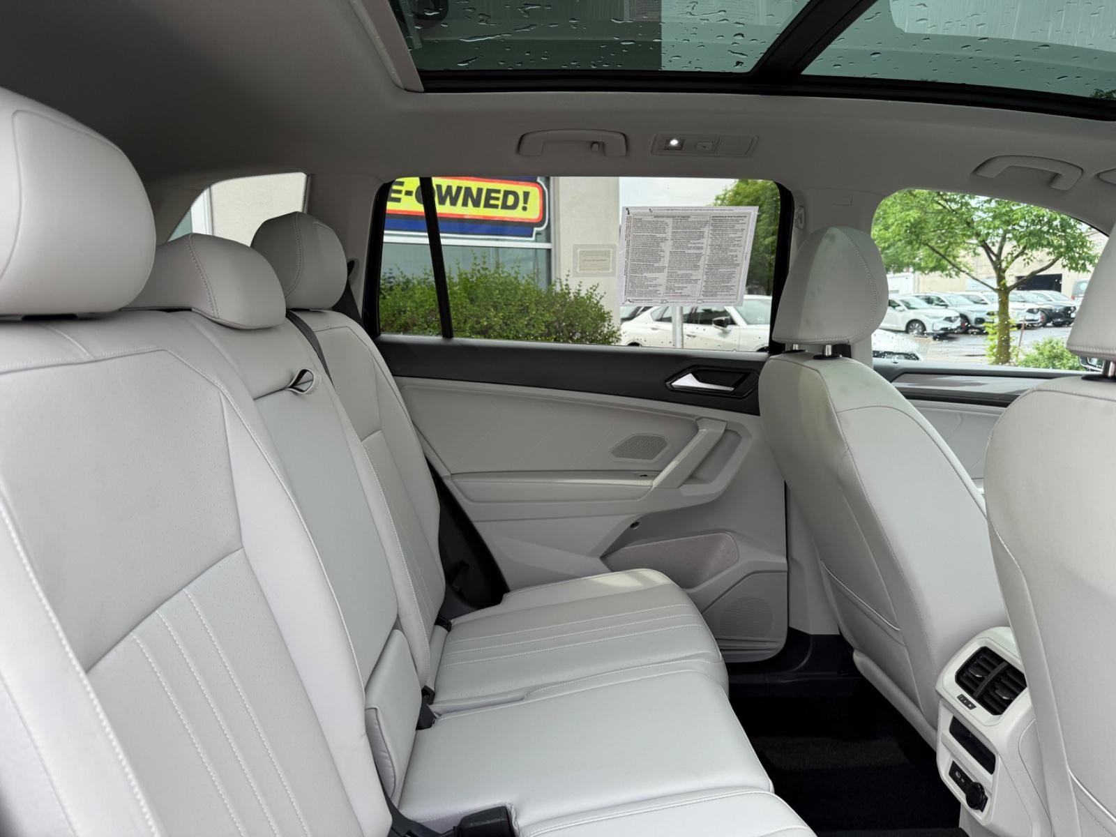 Volkswagen Tiguan Vehicle Image 10