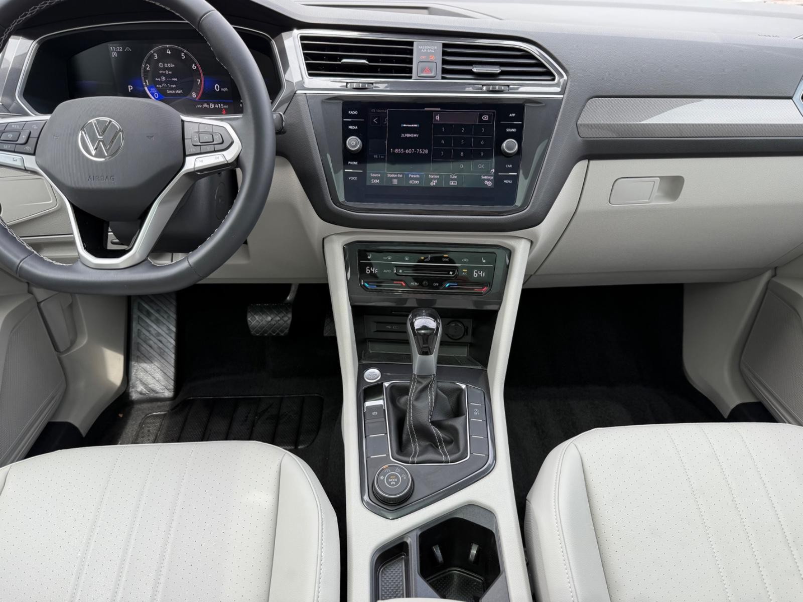 Volkswagen Tiguan Vehicle Image 11