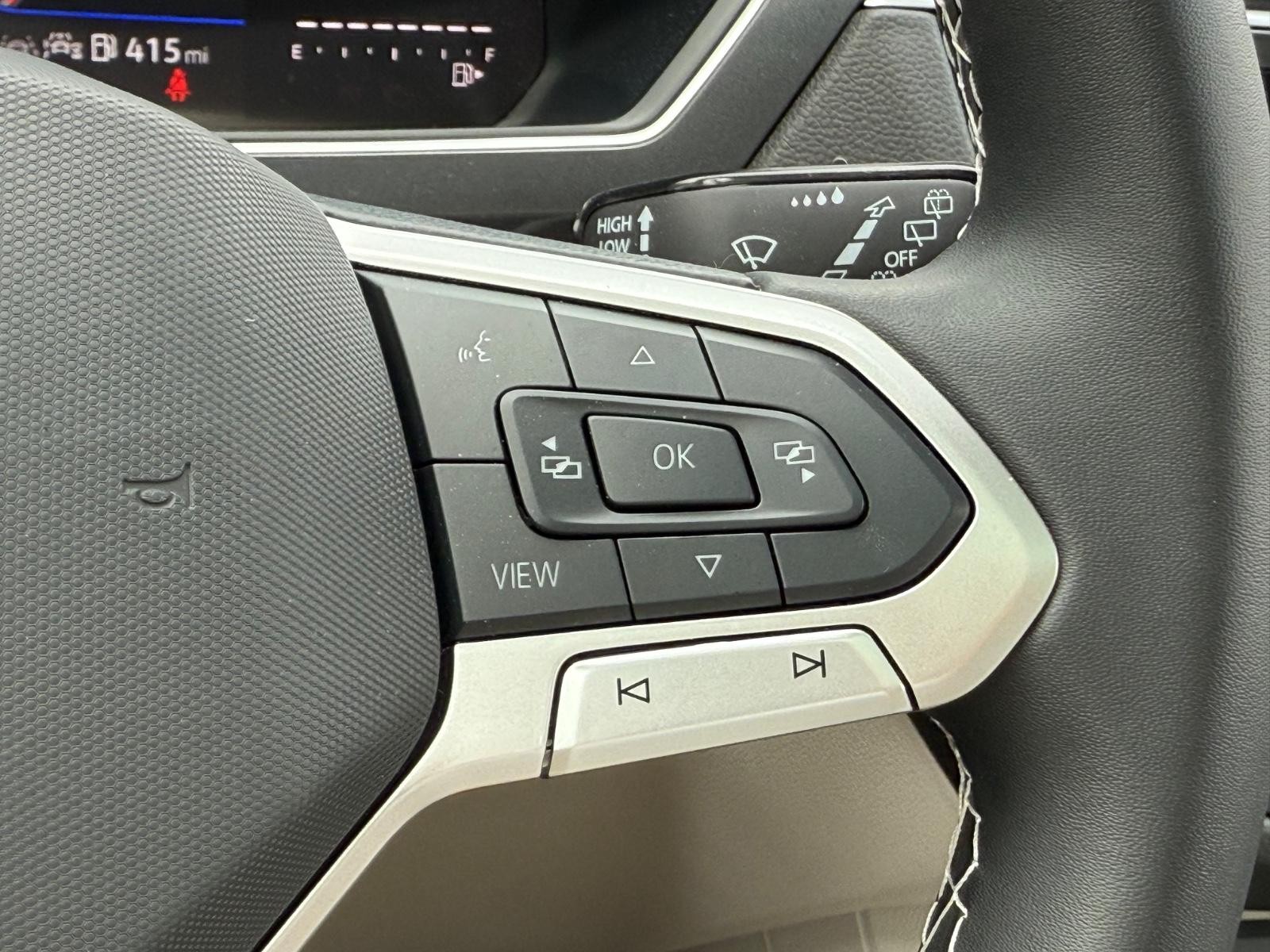 Volkswagen Tiguan Vehicle Image 17