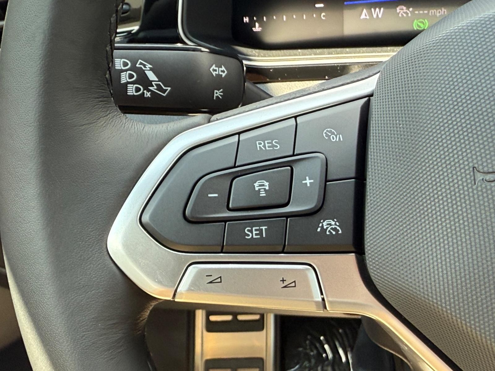 Volkswagen Jetta Vehicle Image 11