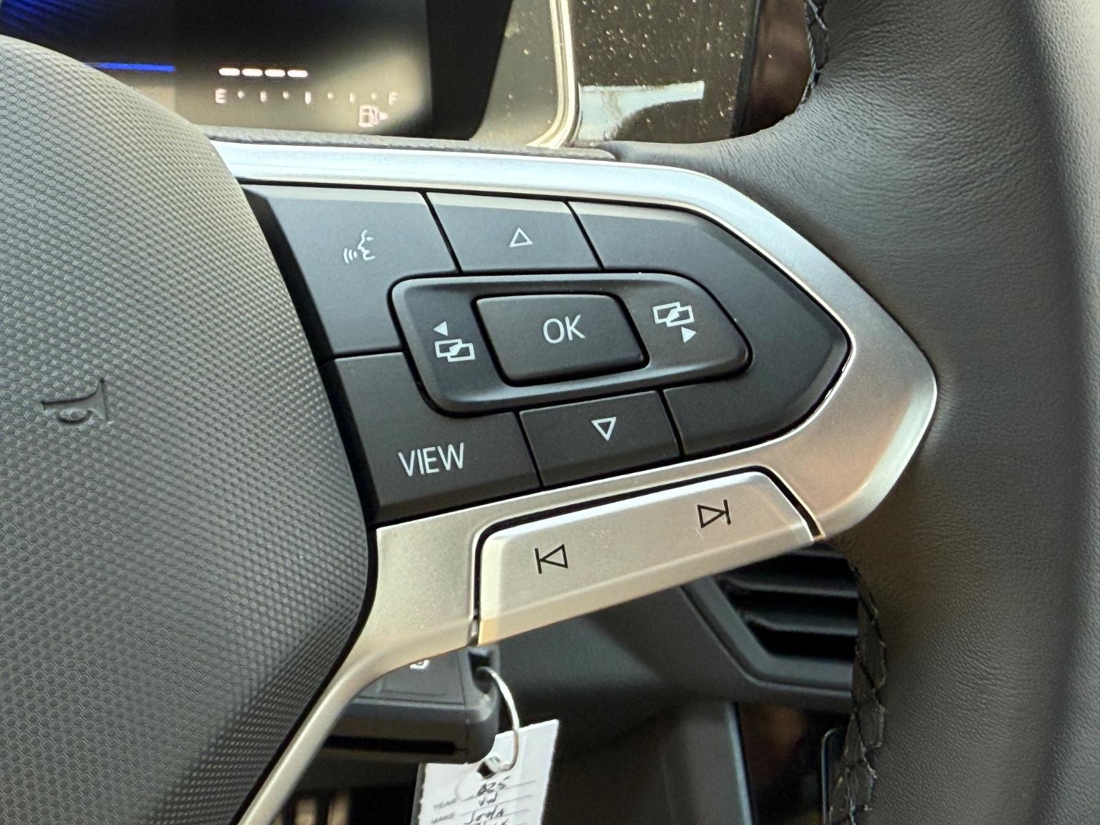 Volkswagen Jetta Vehicle Image 12