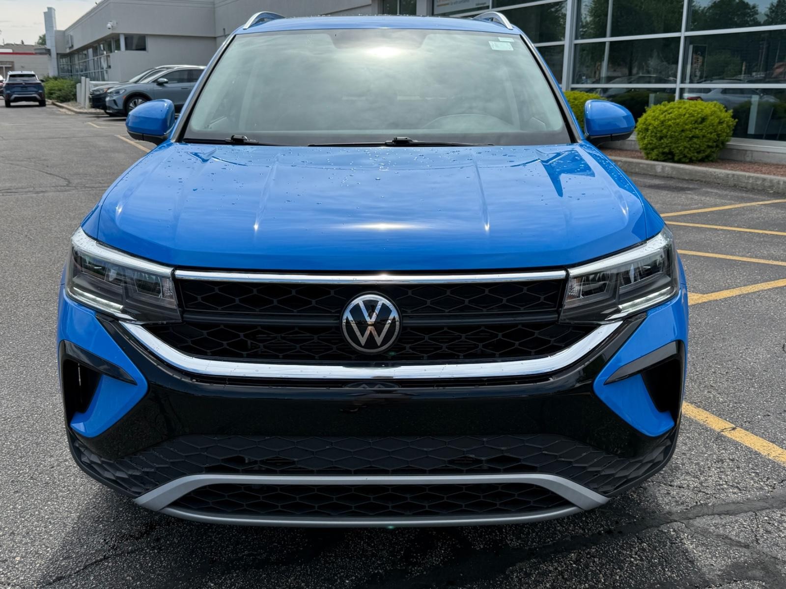 Volkswagen Taos Vehicle Image 09