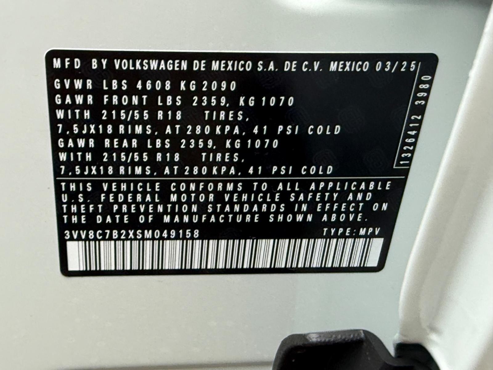 Volkswagen Taos Vehicle Image 17
