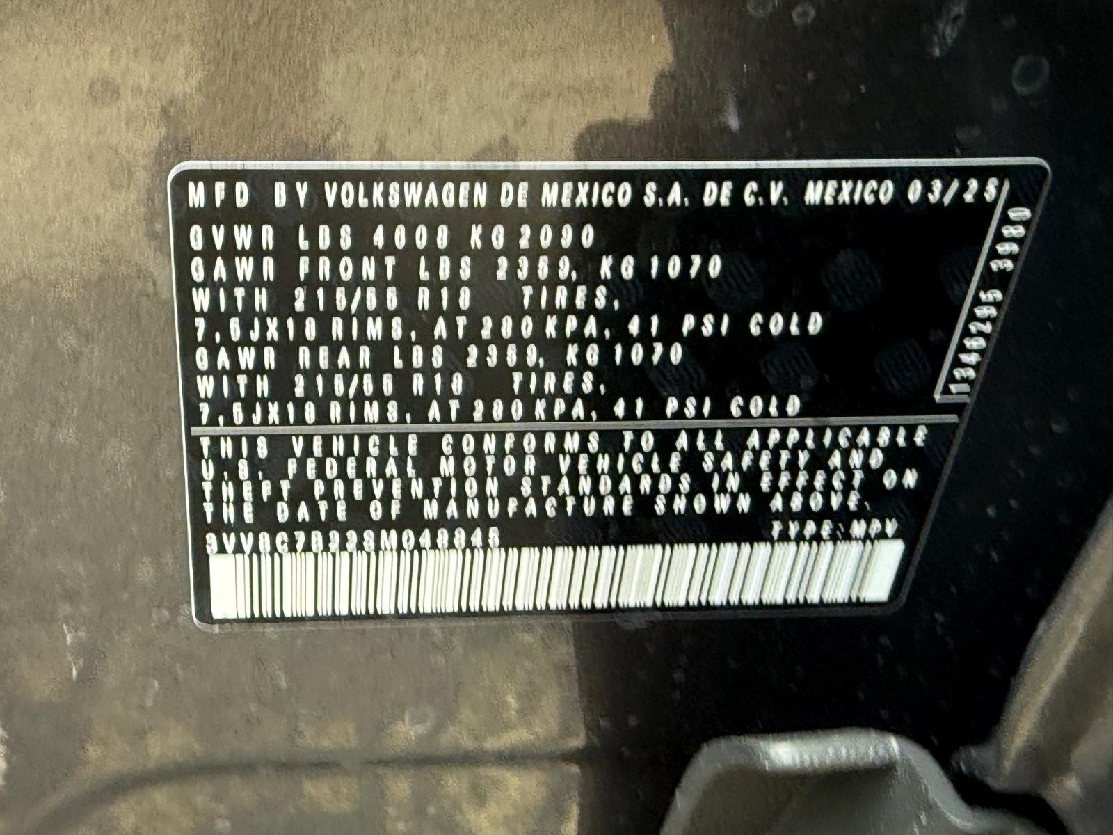 Volkswagen Taos Vehicle Image 17