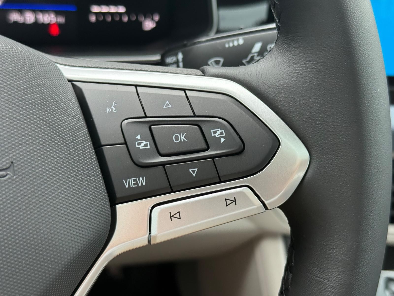 Volkswagen Jetta Vehicle Image 12
