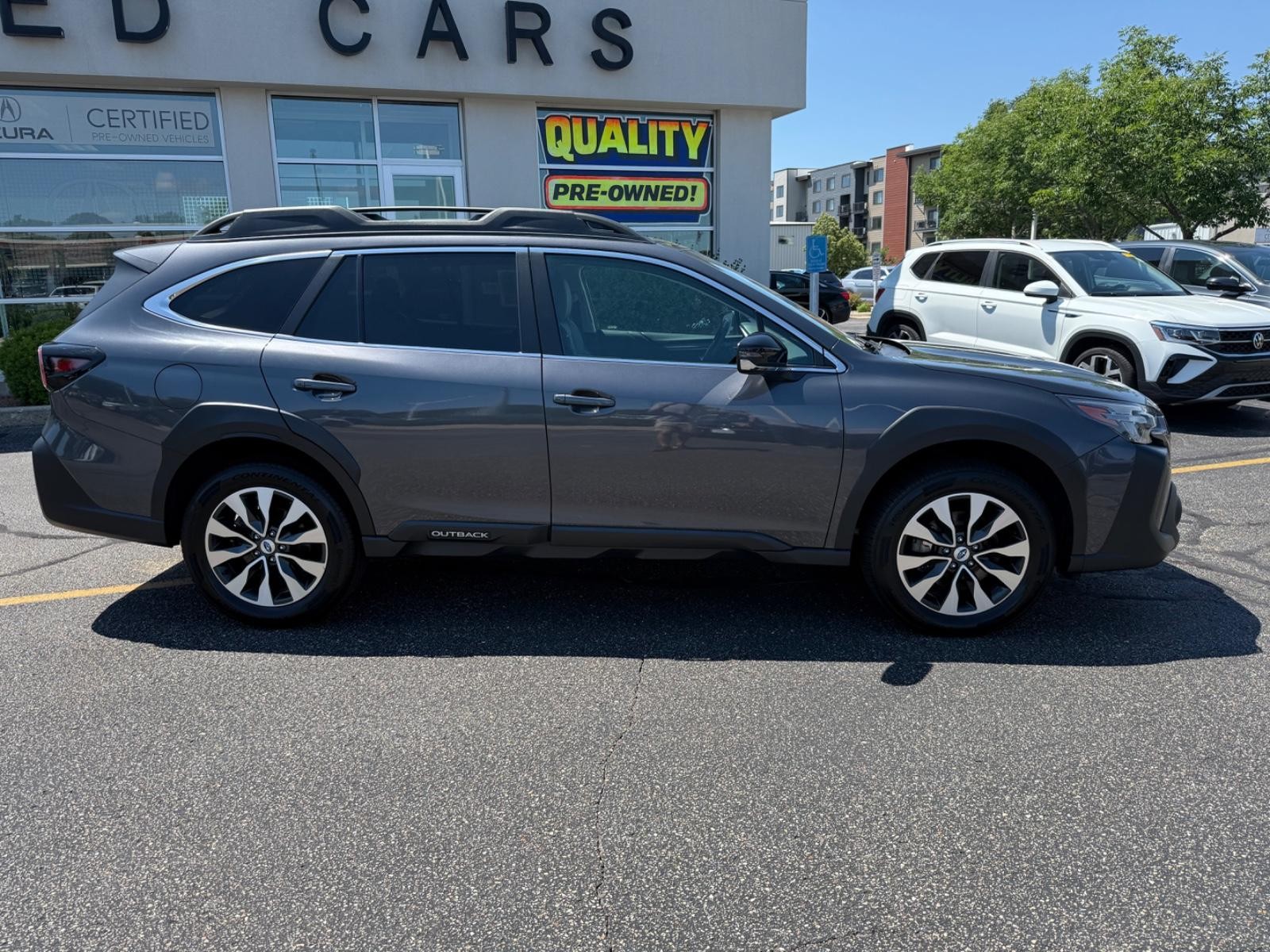 Subaru Outback Vehicle Image 02