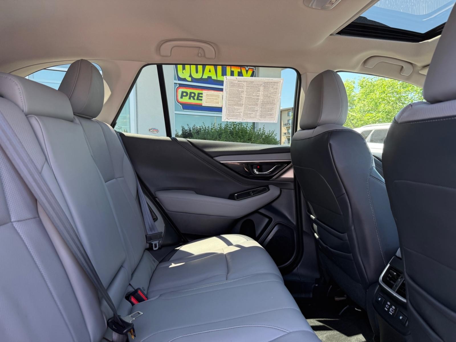Subaru Outback Vehicle Image 10