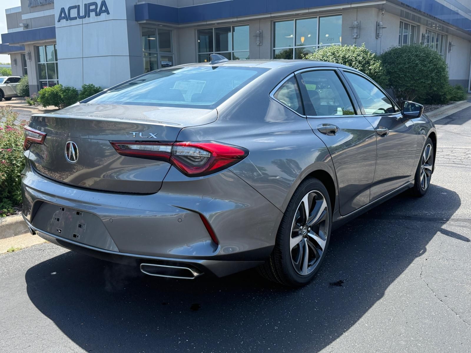 Acura TLX Vehicle Image 03