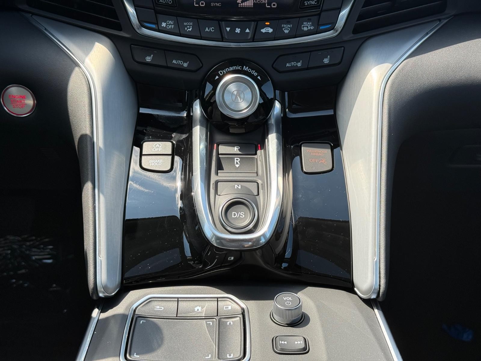 Acura TLX Vehicle Image 08