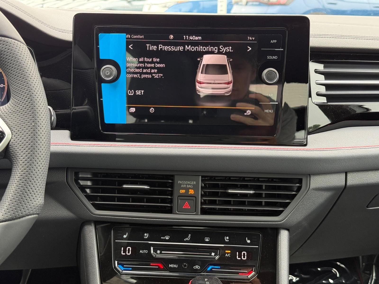 Volkswagen Jetta GLI Vehicle Image 07