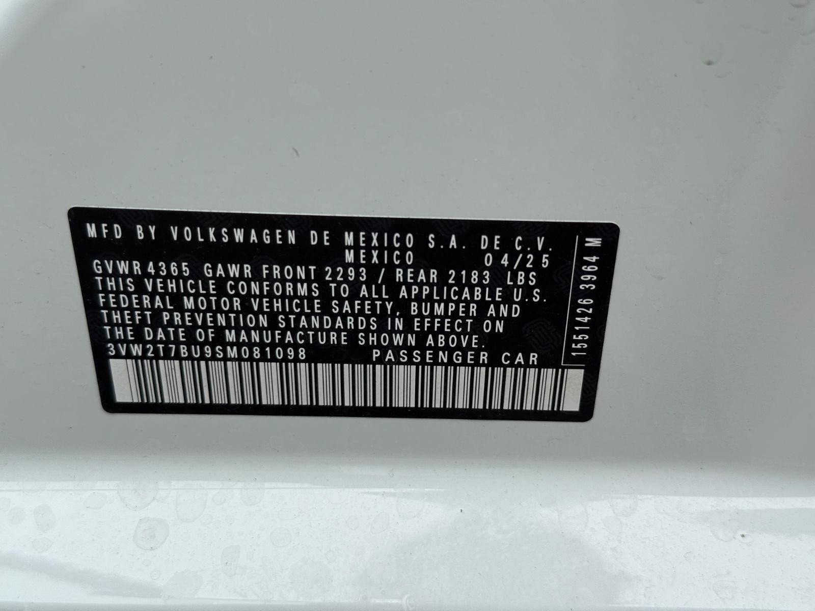 Volkswagen Jetta GLI Vehicle Image 17