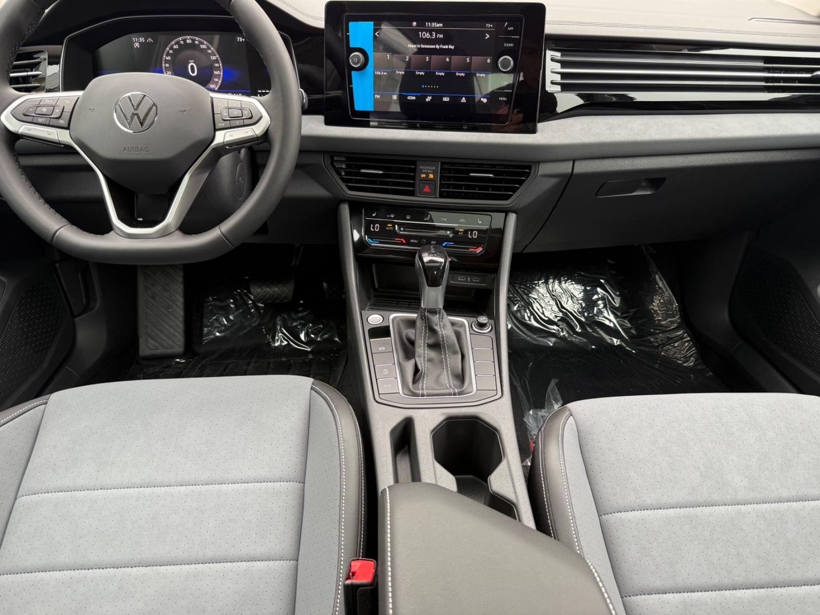 Volkswagen Jetta Vehicle Image 06