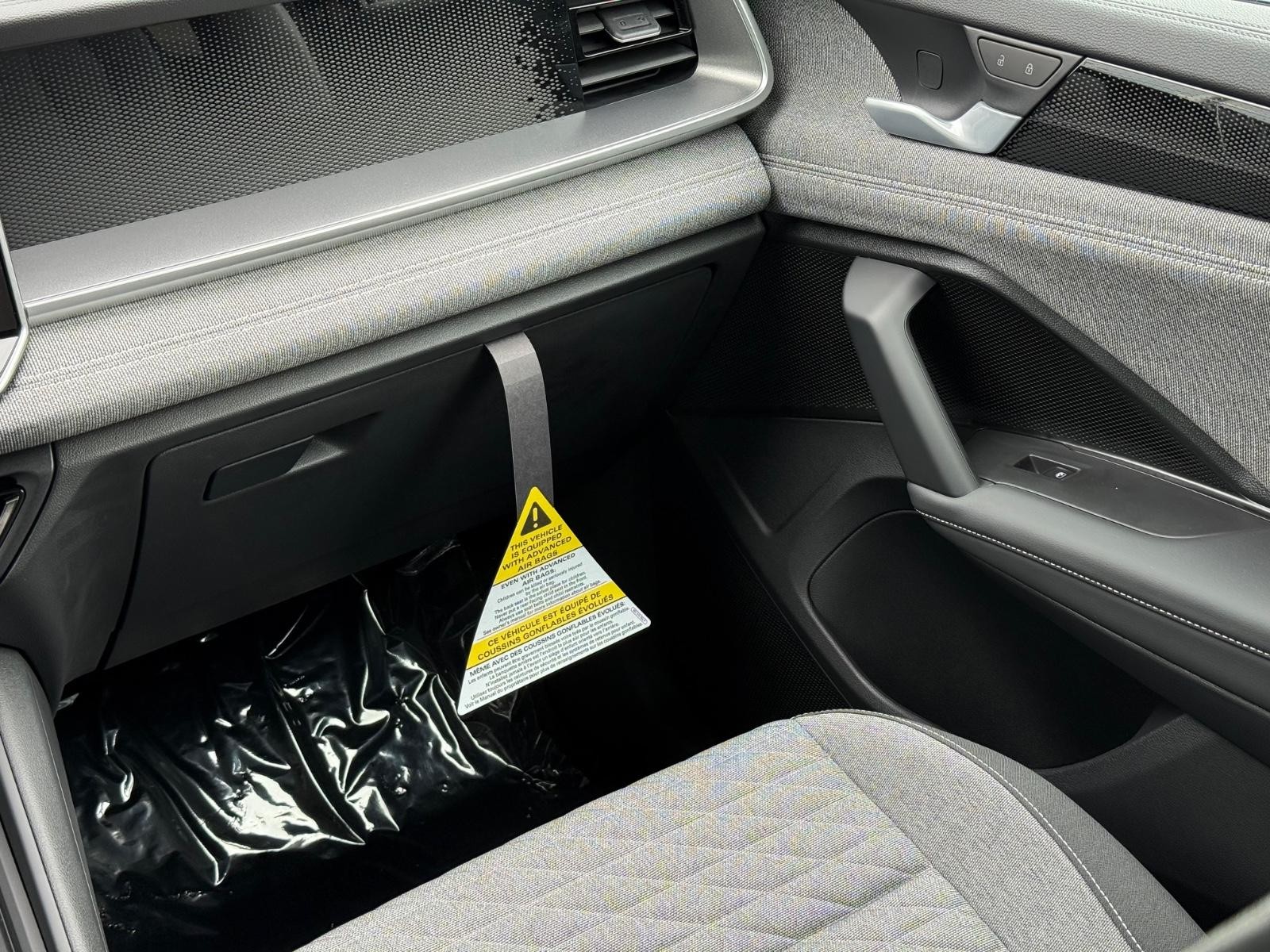 Volkswagen Tiguan Vehicle Image 10