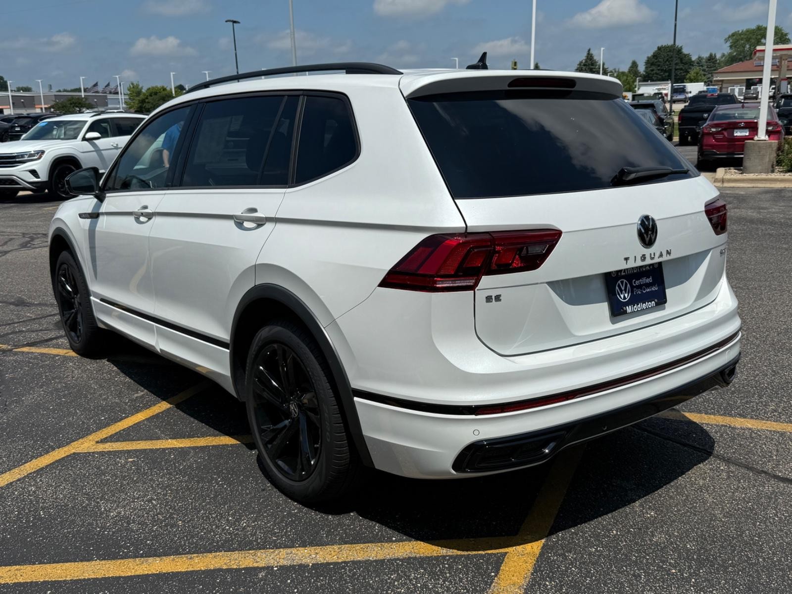 Volkswagen Tiguan Vehicle Image 06