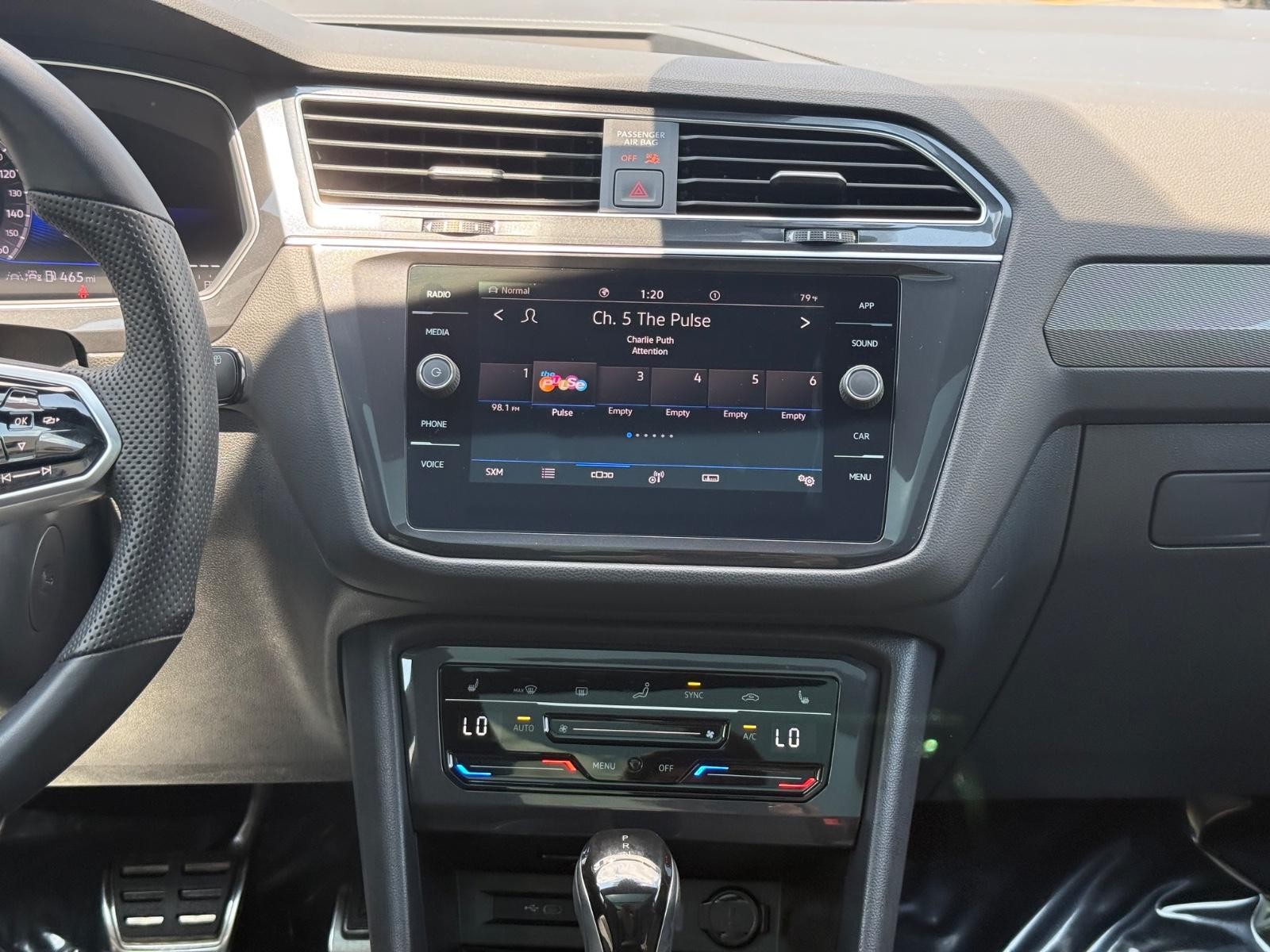 Volkswagen Tiguan Vehicle Image 12