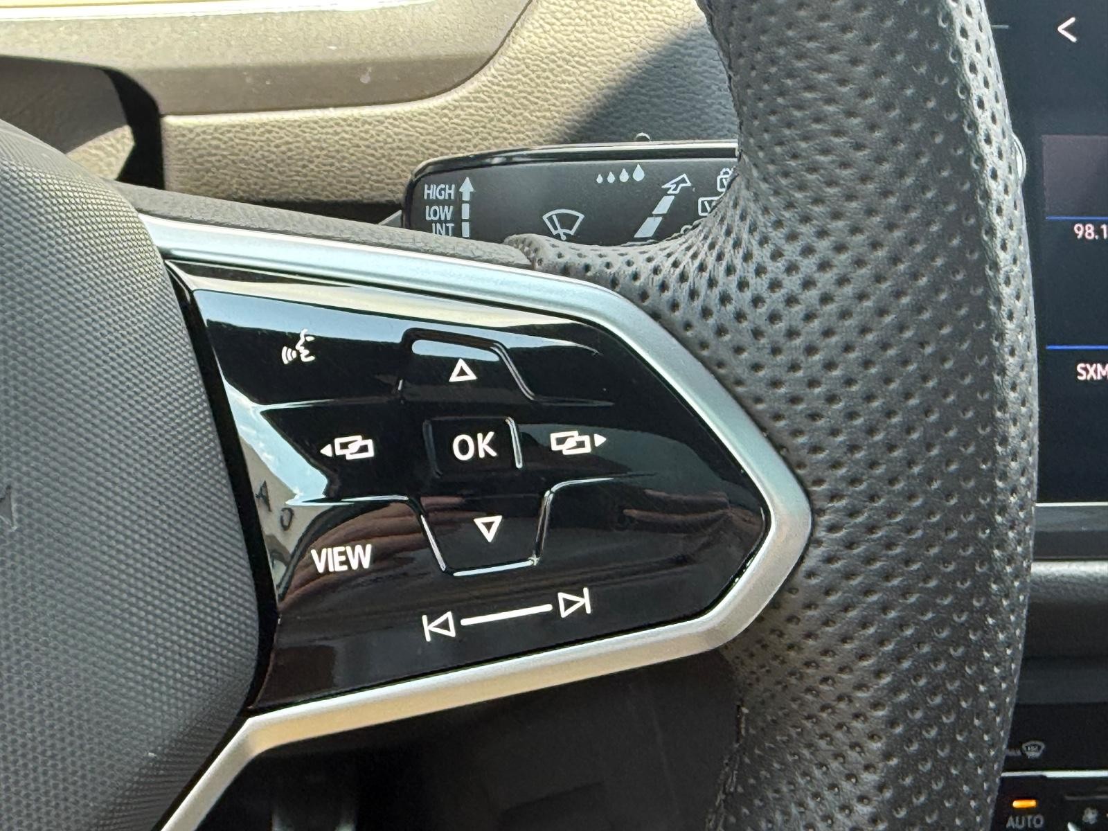 Volkswagen Tiguan Vehicle Image 17
