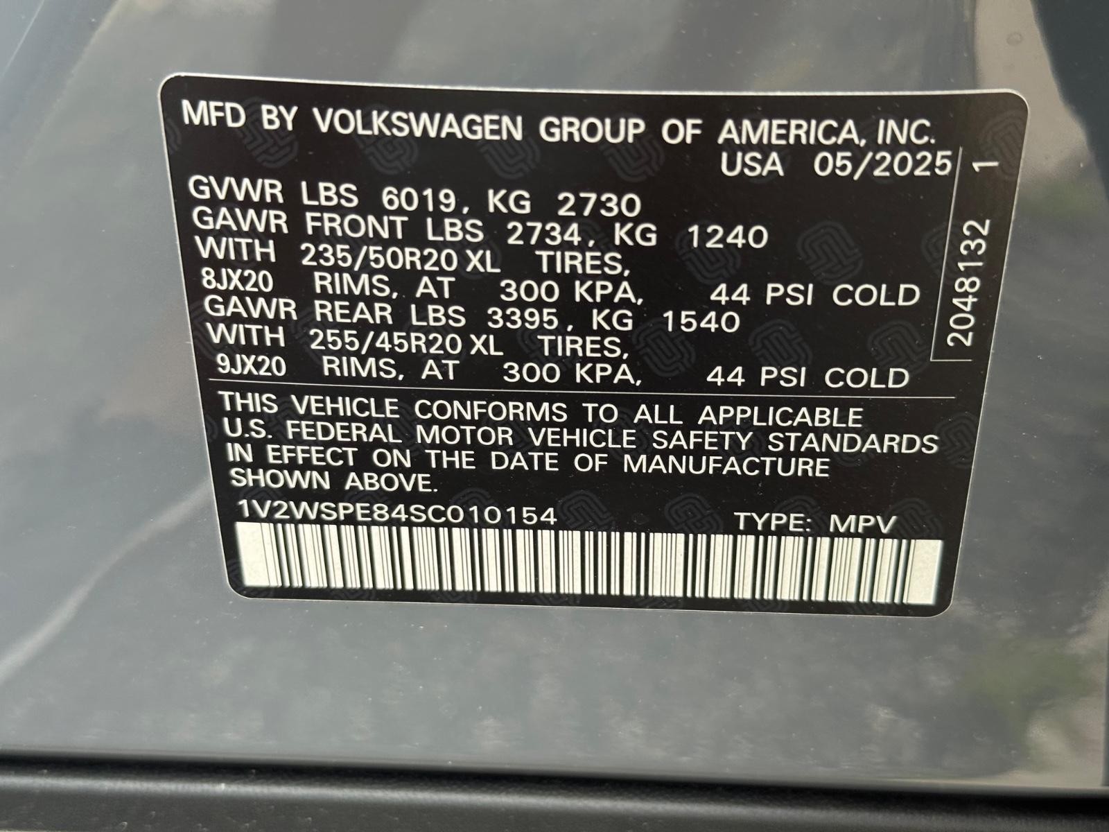 Volkswagen ID.4 Vehicle Image 17