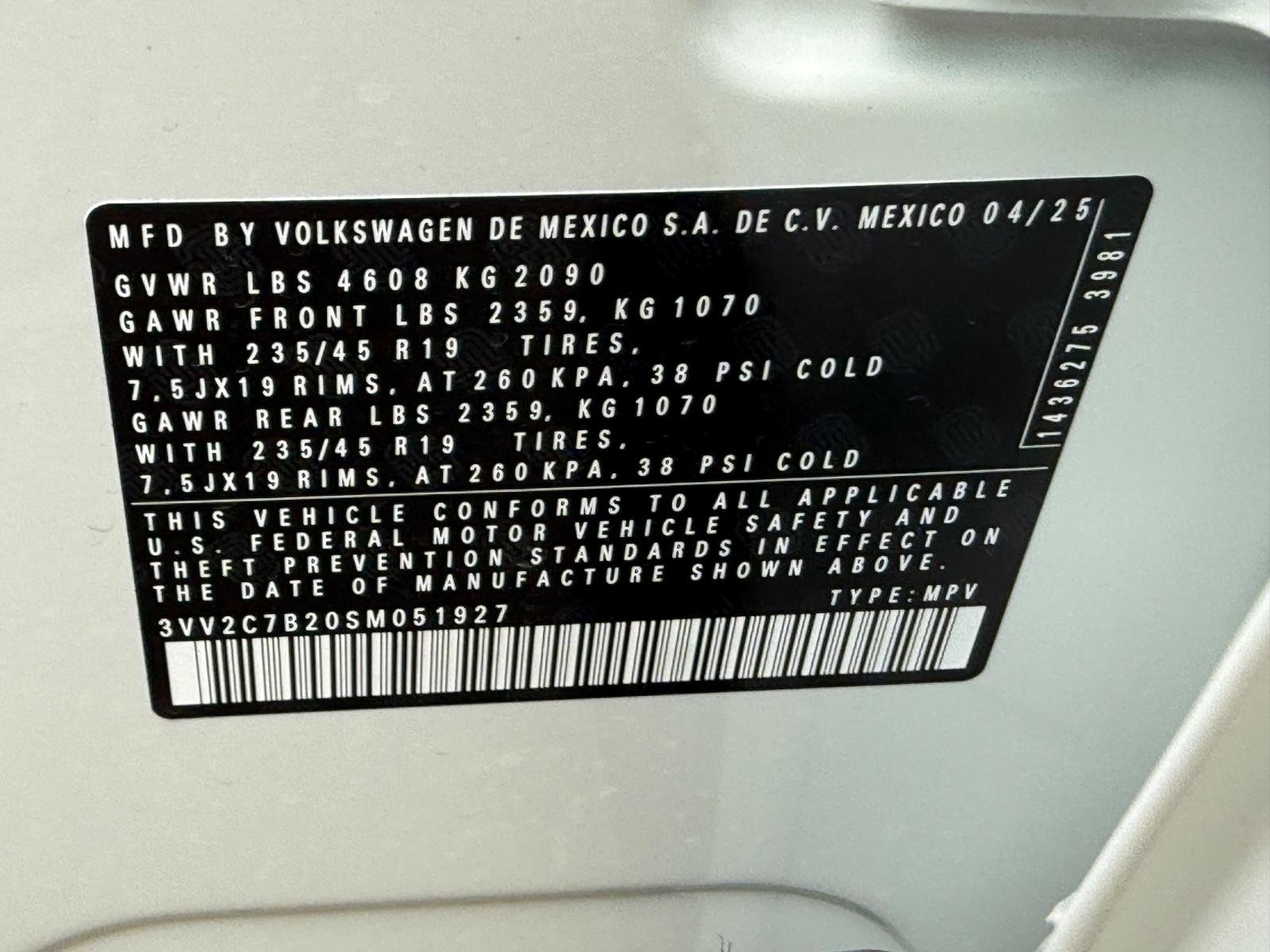 Volkswagen Taos Vehicle Image 17