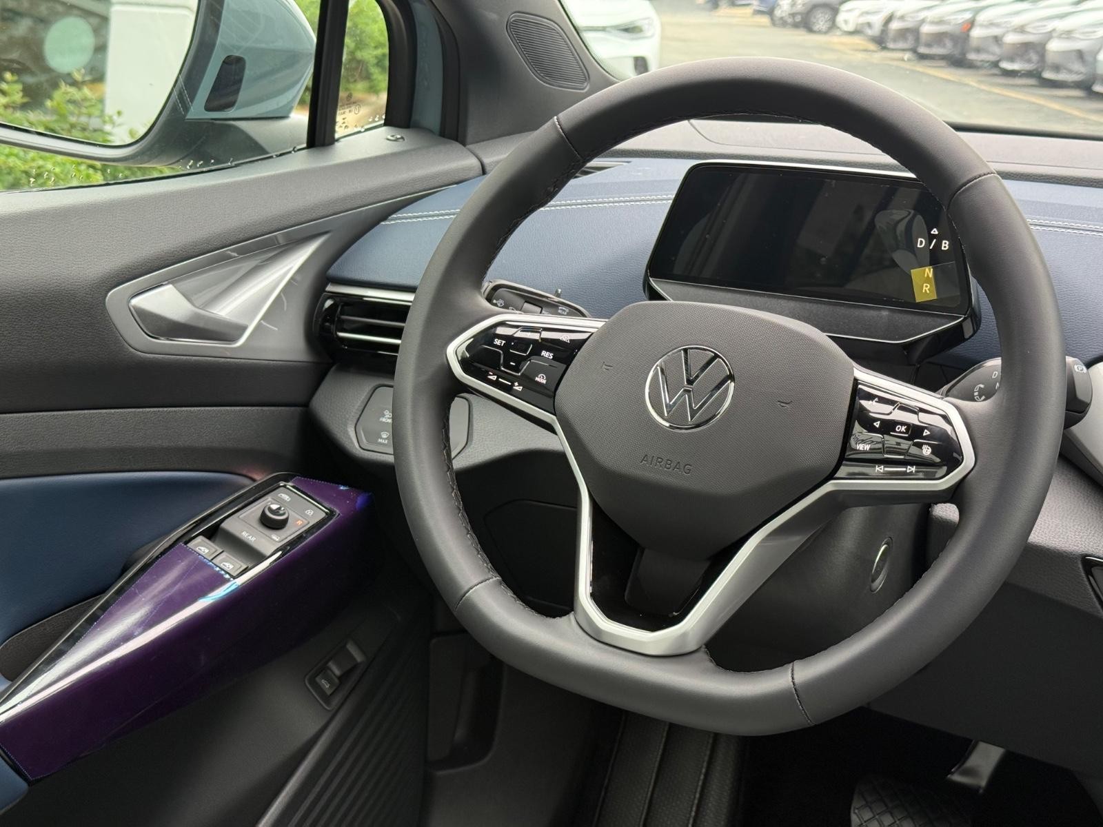 Volkswagen ID.4 Vehicle Image 08