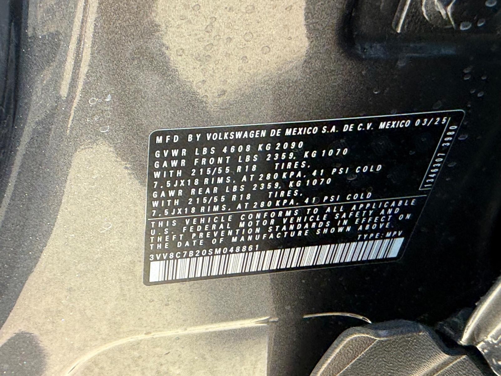 Volkswagen Taos Vehicle Image 17
