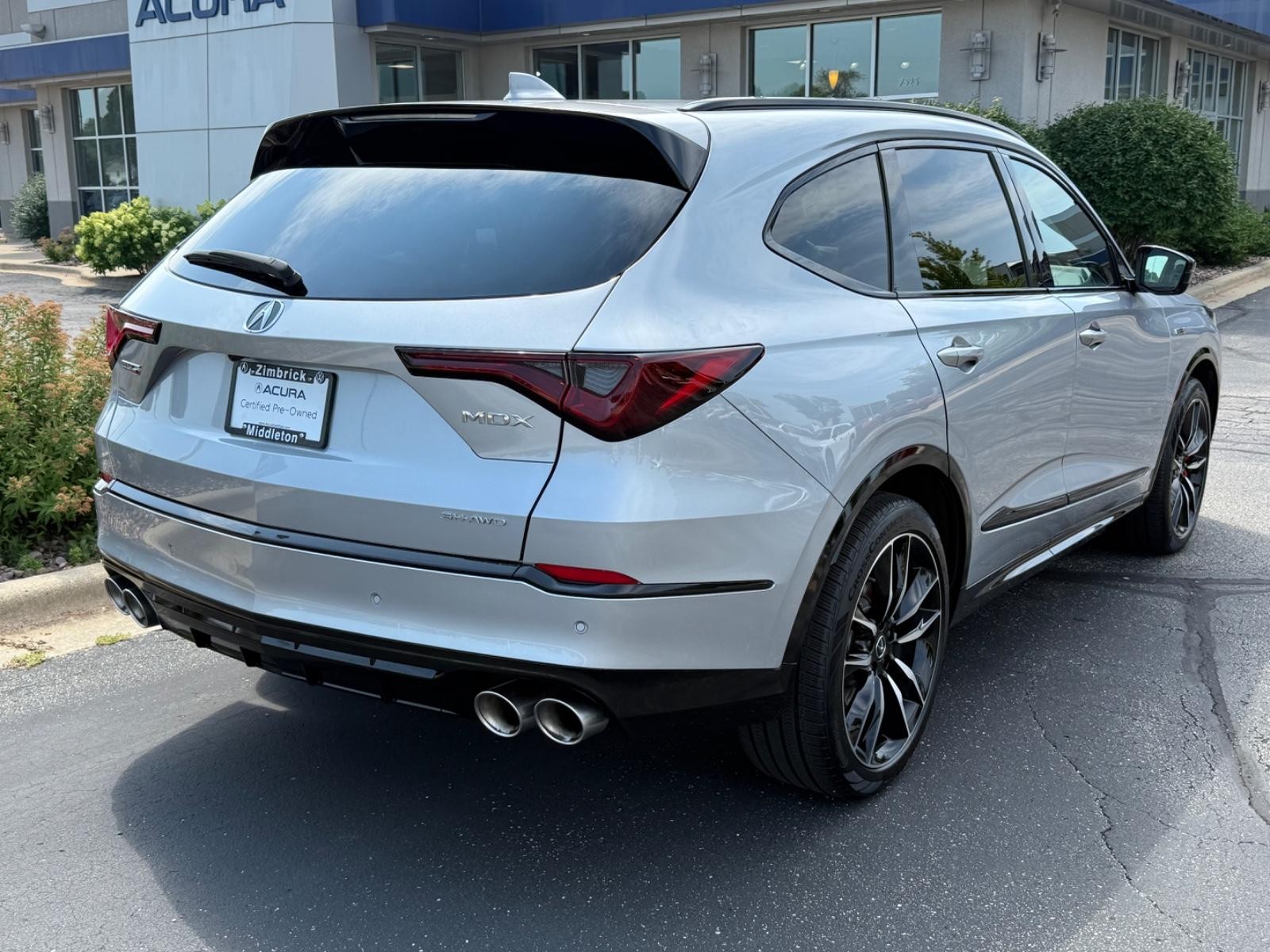 Acura MDX Vehicle Image 03