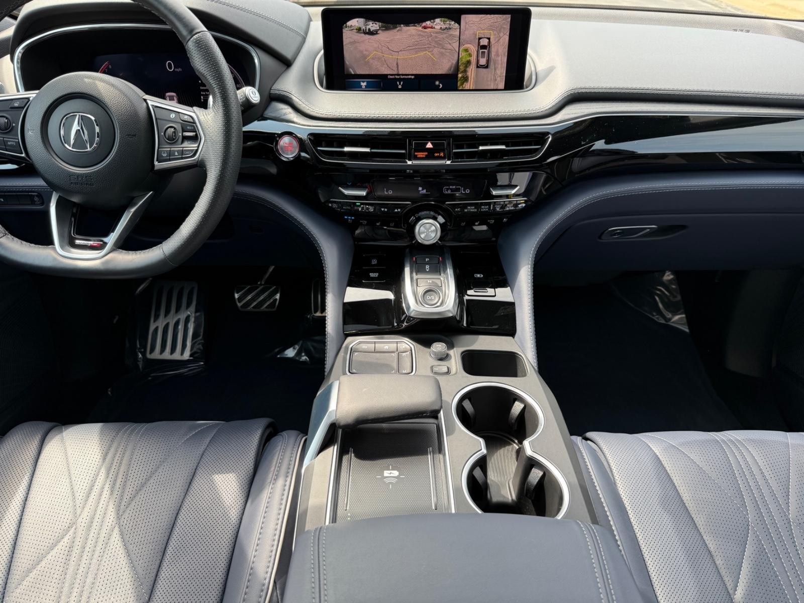 Acura MDX Vehicle Image 11