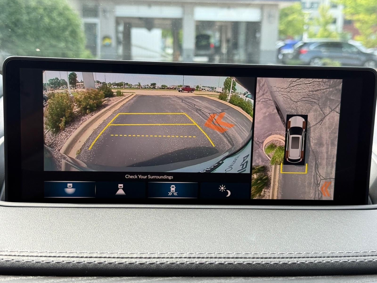 Acura MDX Vehicle Image 19