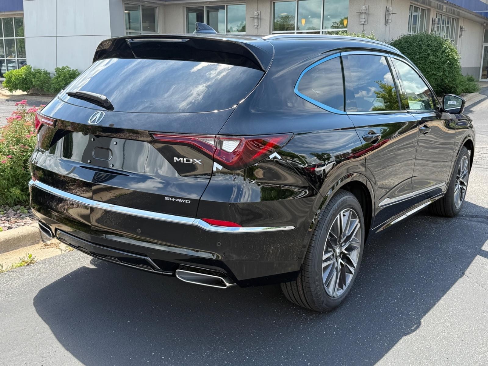 Acura MDX Vehicle Image 03