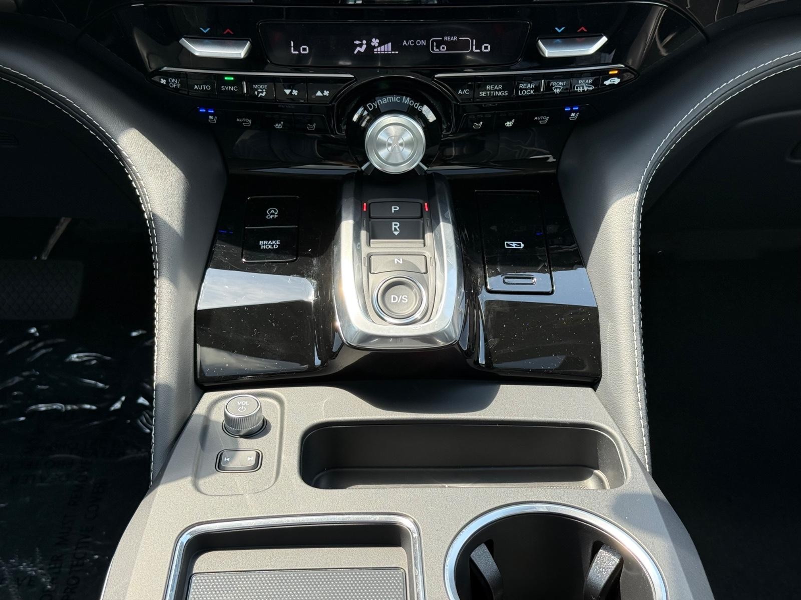 Acura MDX Vehicle Image 08