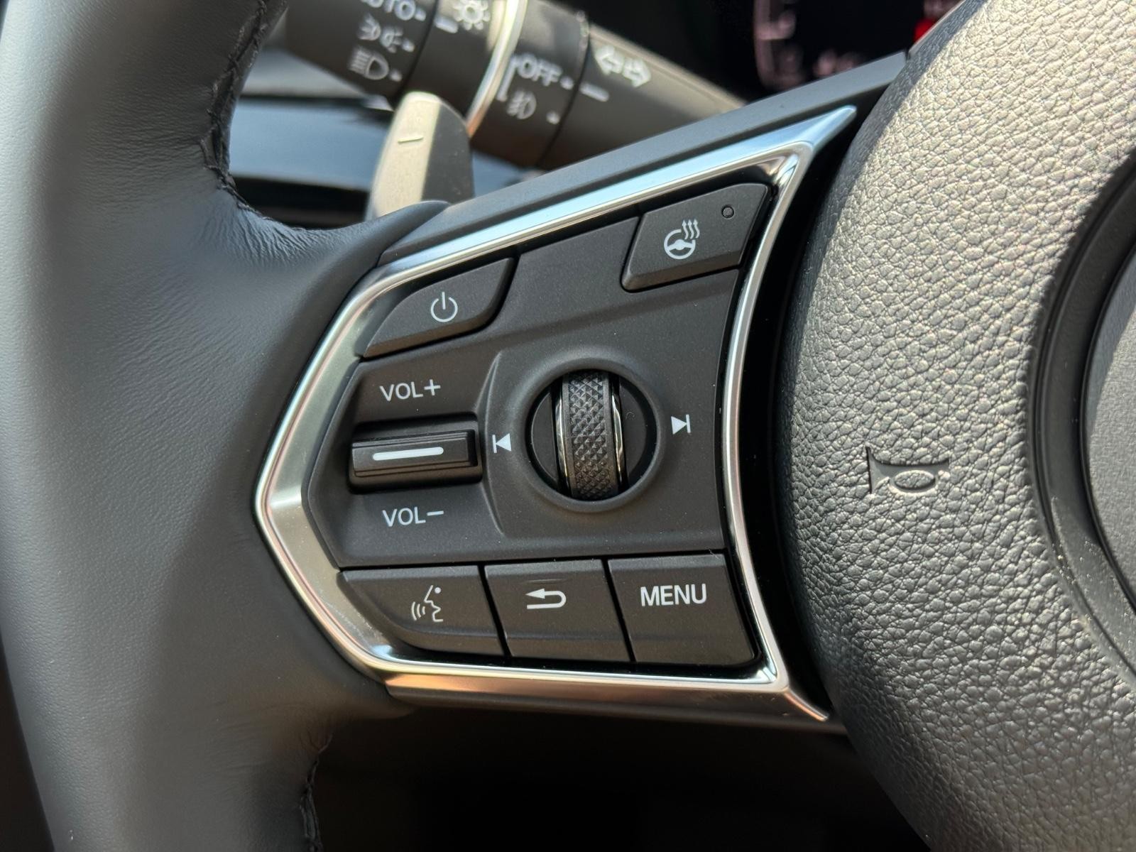 Acura MDX Vehicle Image 12