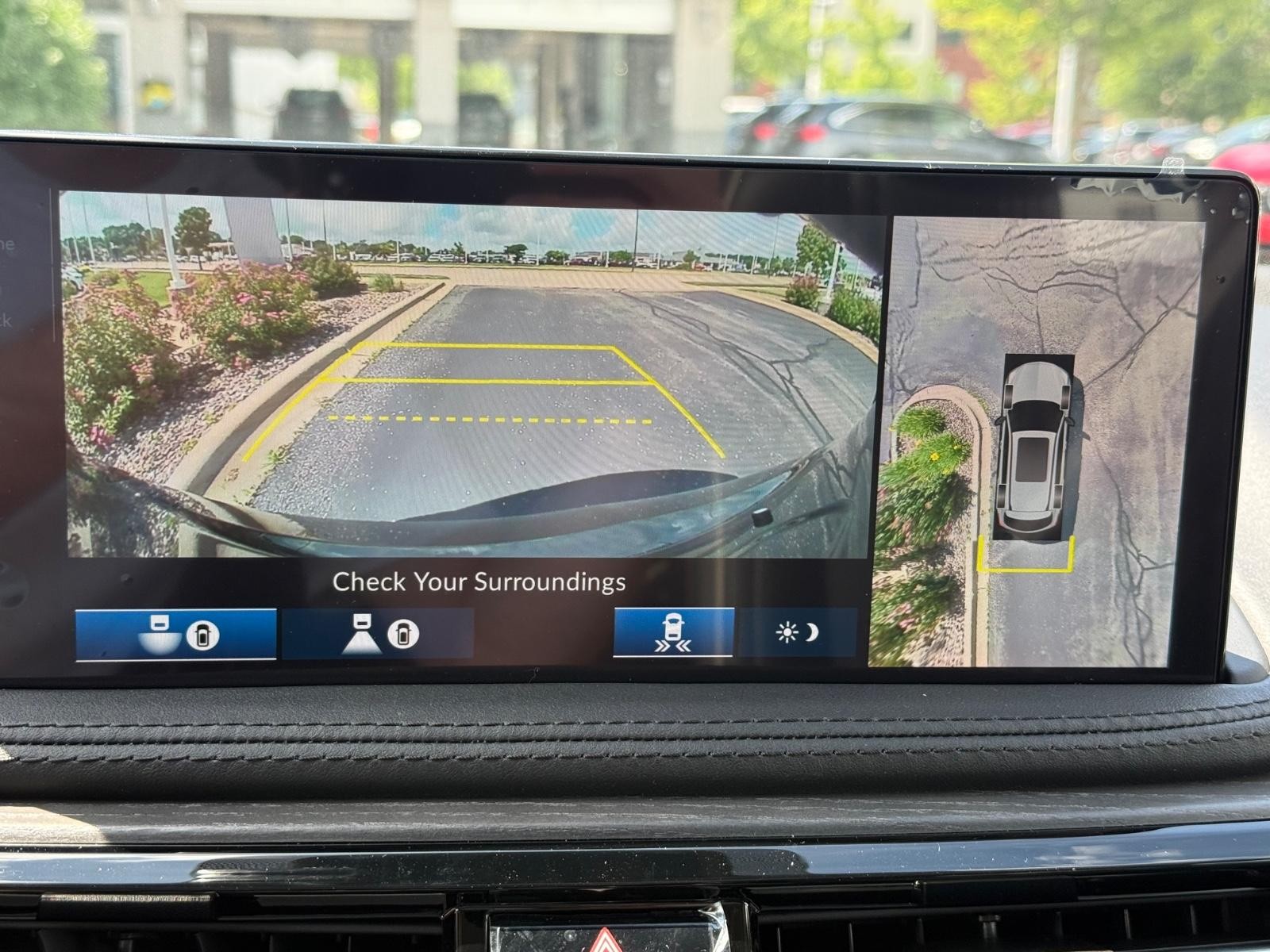 Acura MDX Vehicle Image 14
