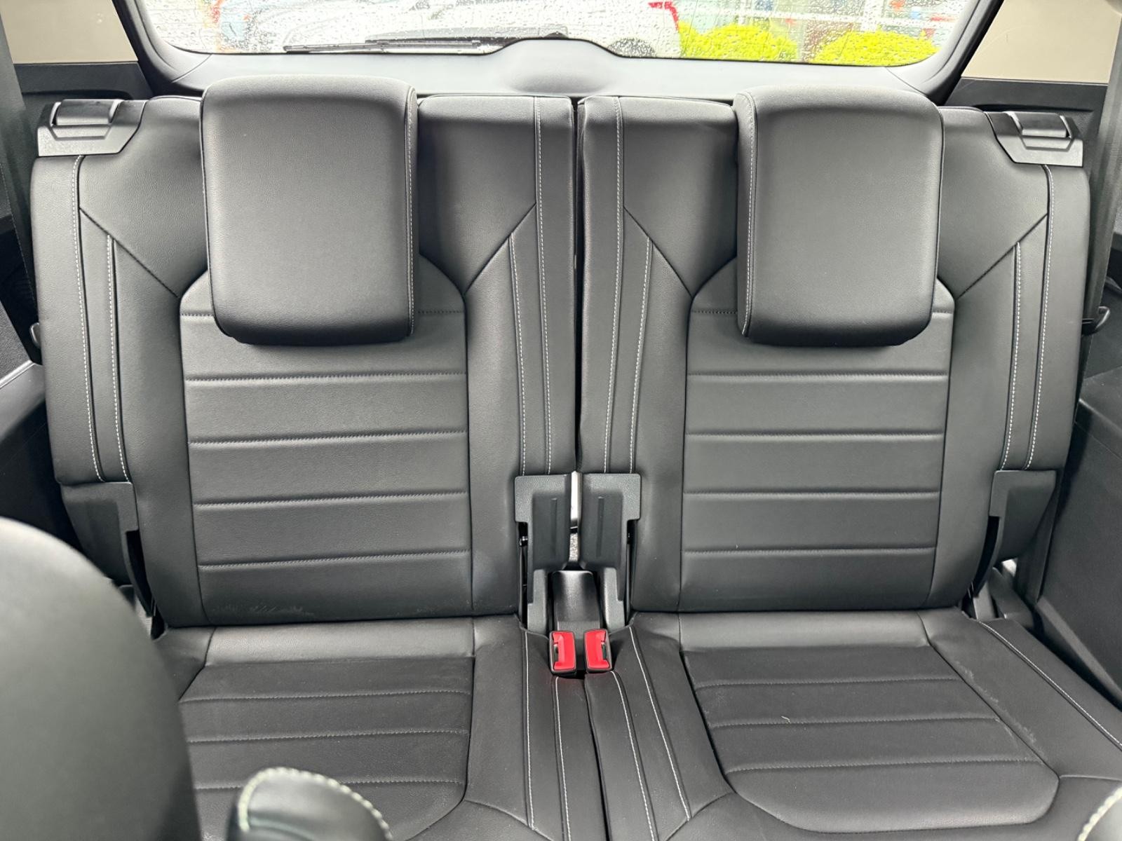 Volkswagen Atlas Vehicle Image 11
