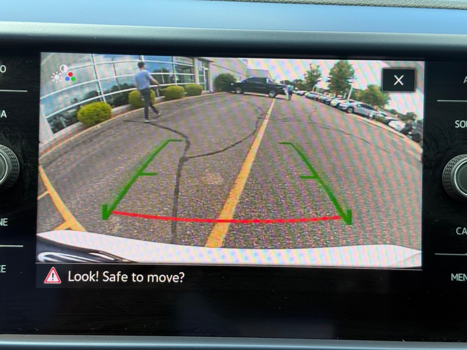 Volkswagen Taos Vehicle Image 19