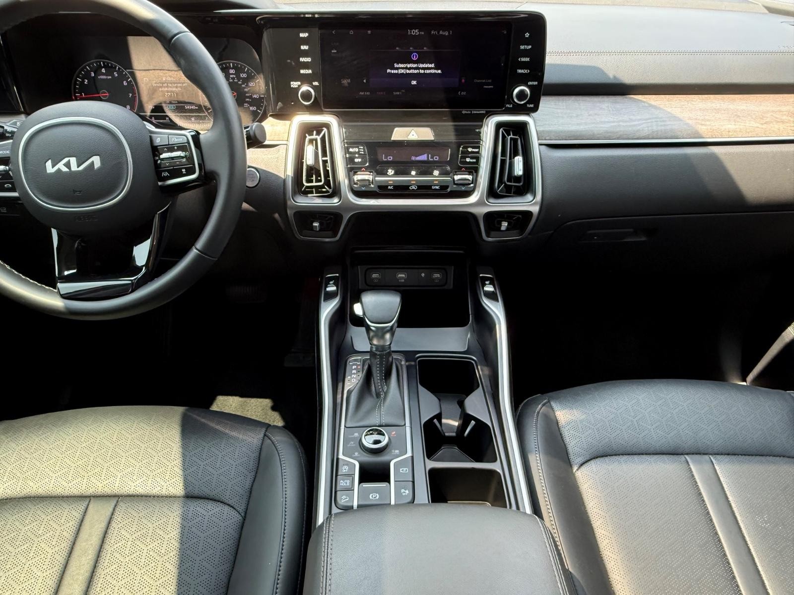 Kia Sorento Vehicle Image 11