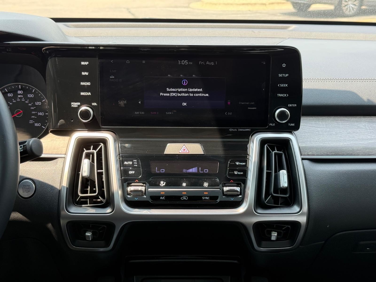 Kia Sorento Vehicle Image 12