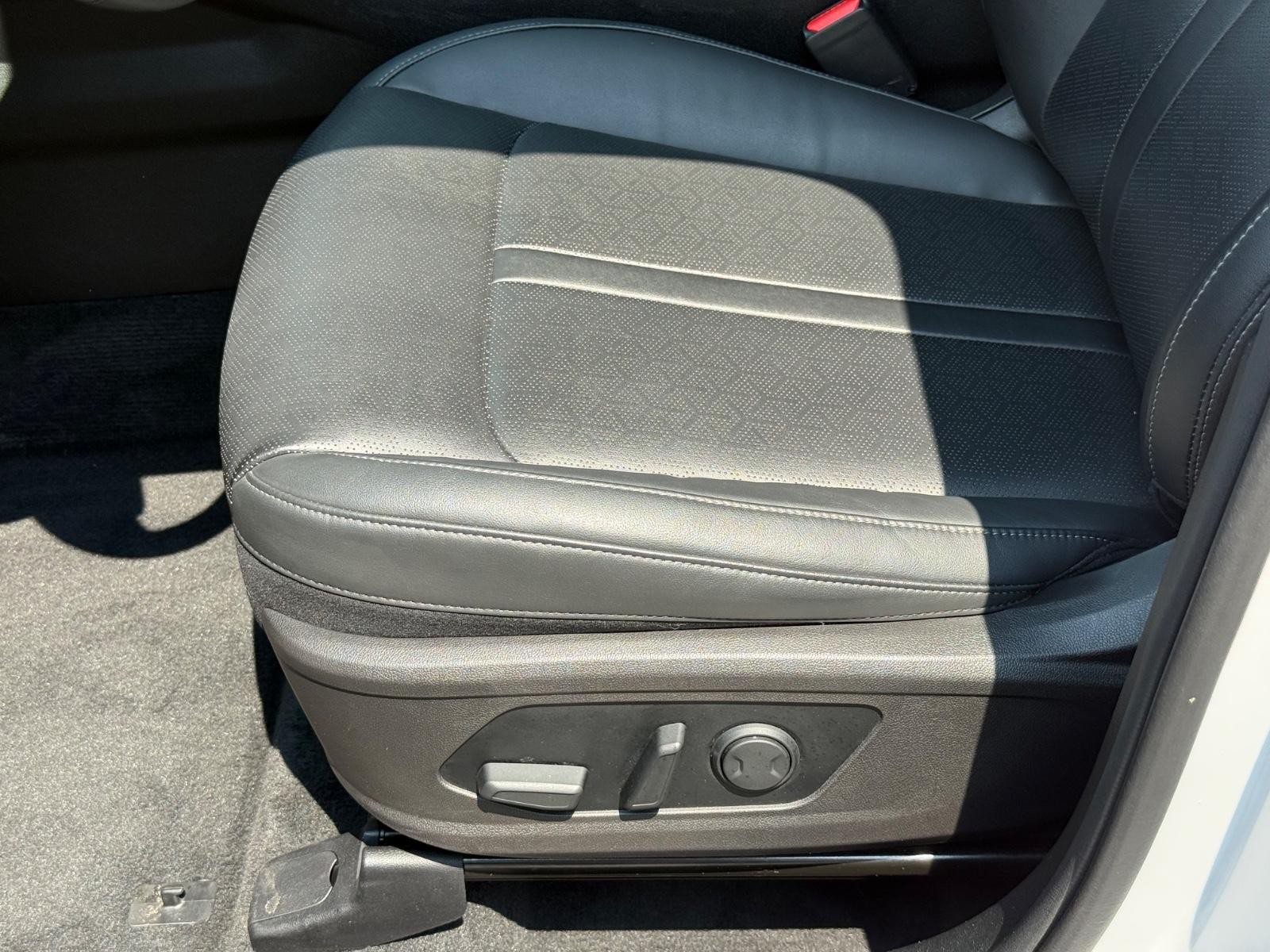 Kia Sorento Vehicle Image 22
