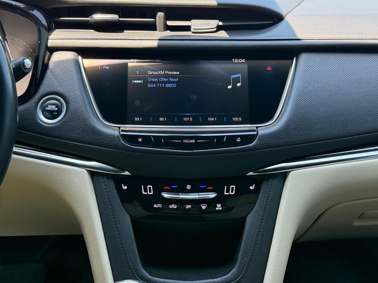 Cadillac XT5 Vehicle Image 12