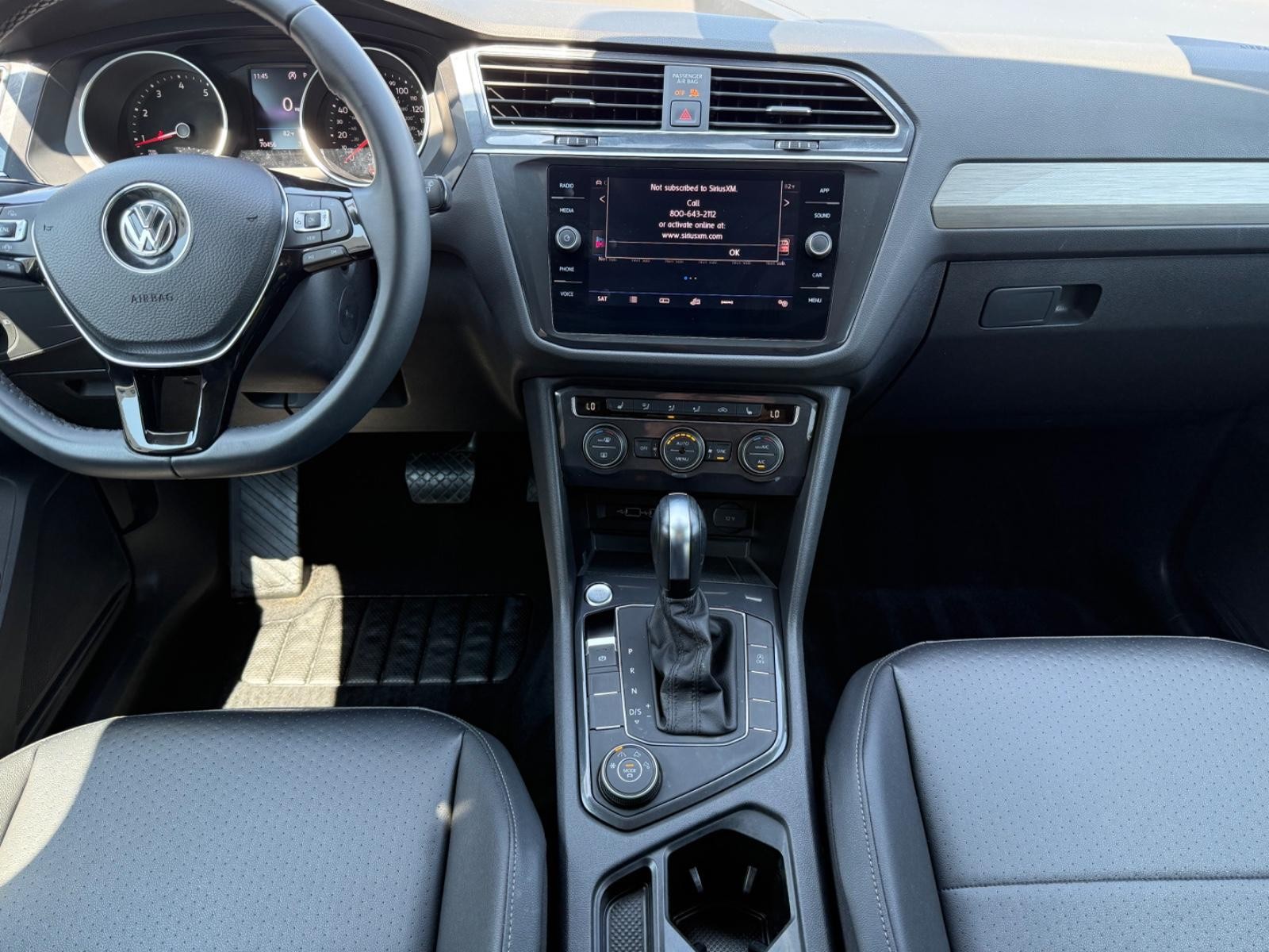Volkswagen Tiguan Vehicle Image 11