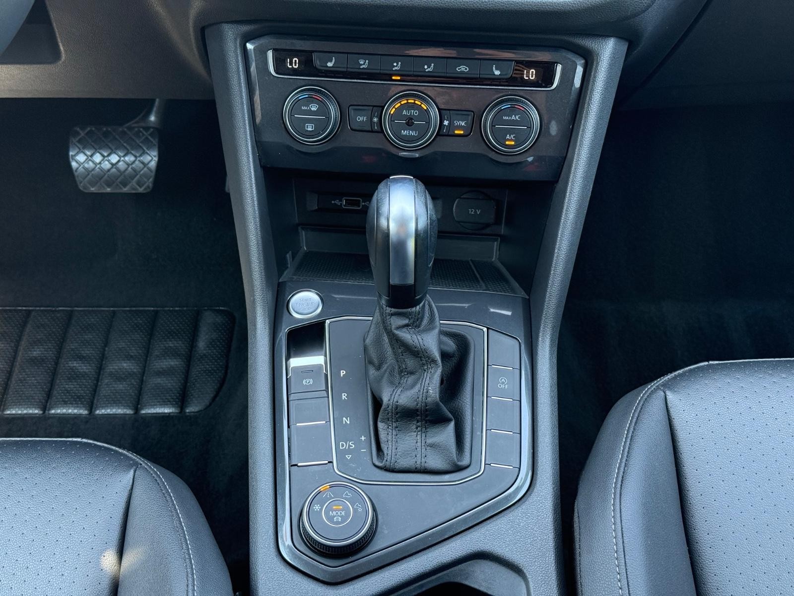 Volkswagen Tiguan Vehicle Image 13