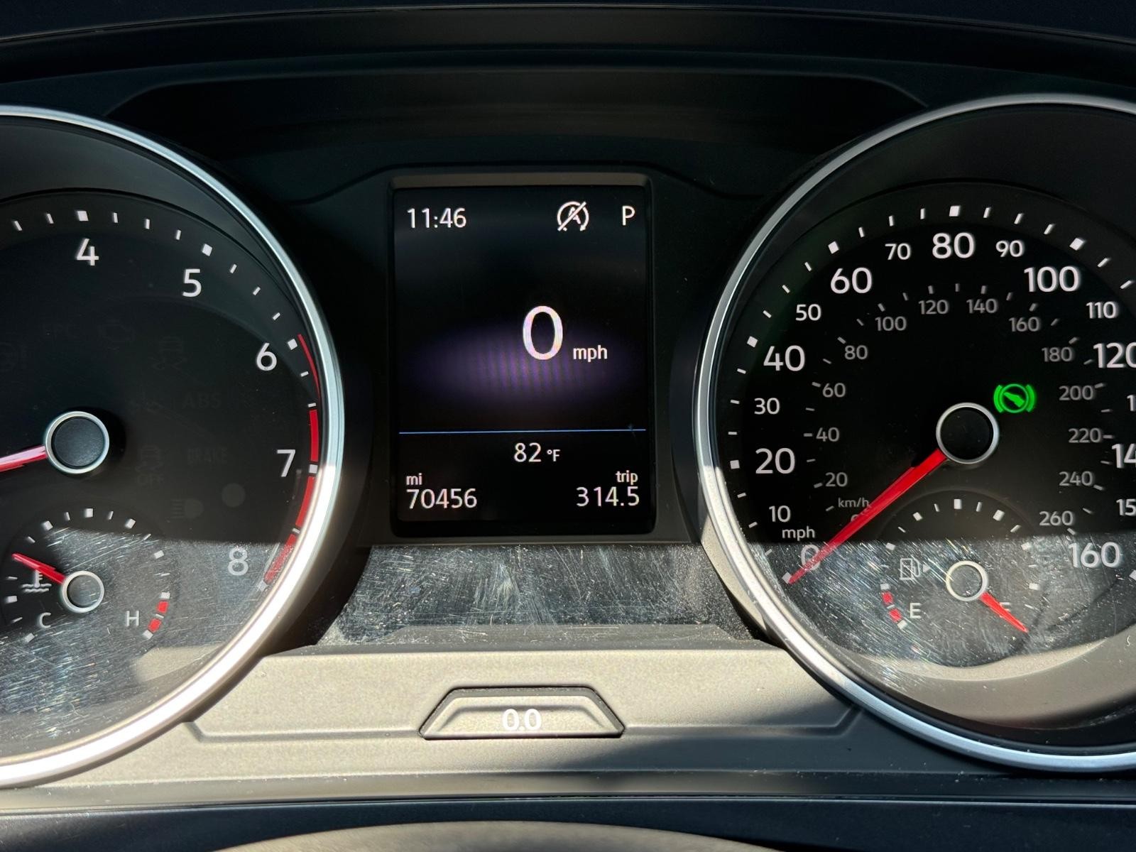 Volkswagen Tiguan Vehicle Image 18
