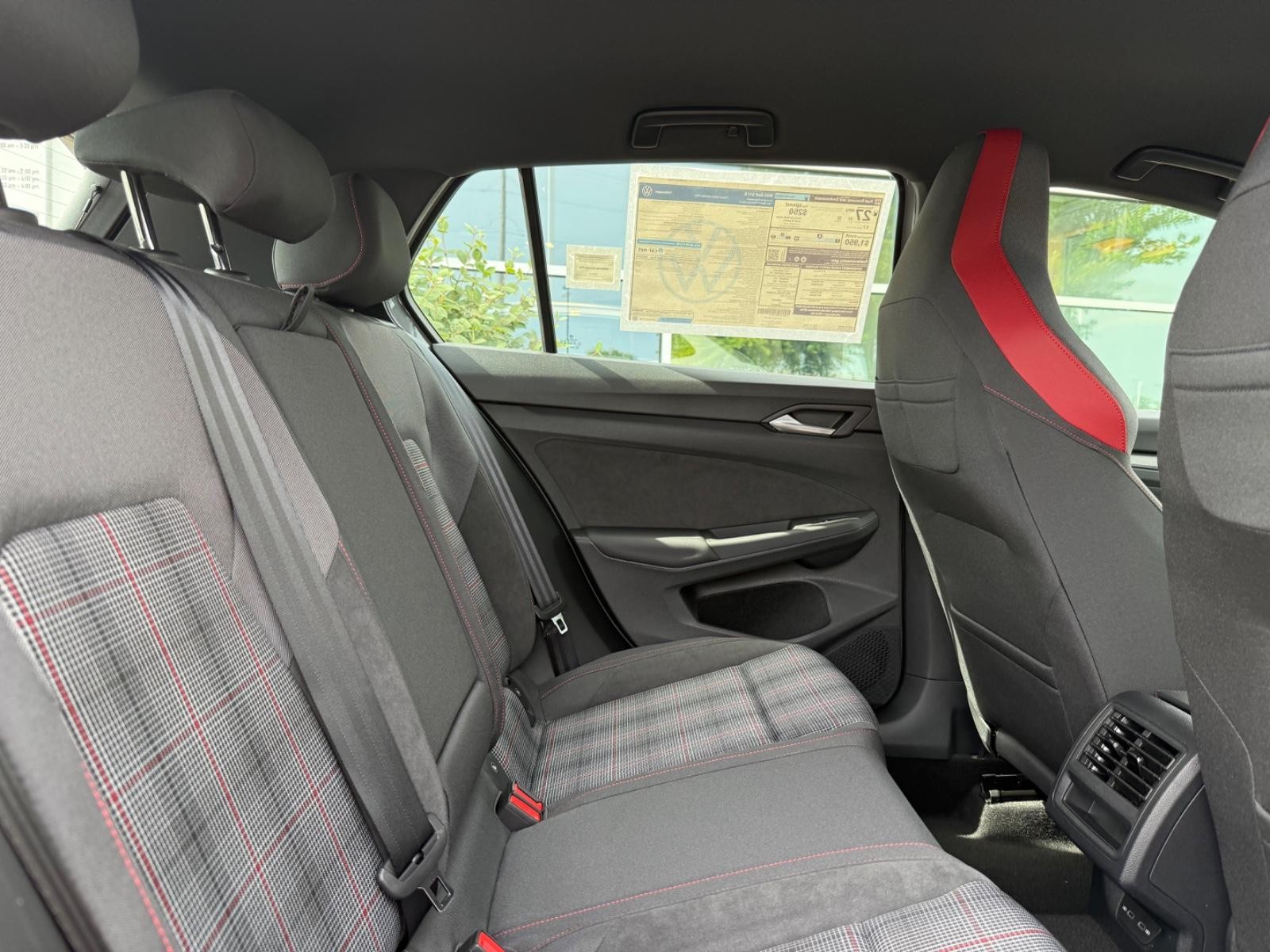 Volkswagen Golf GTI Vehicle Image 05