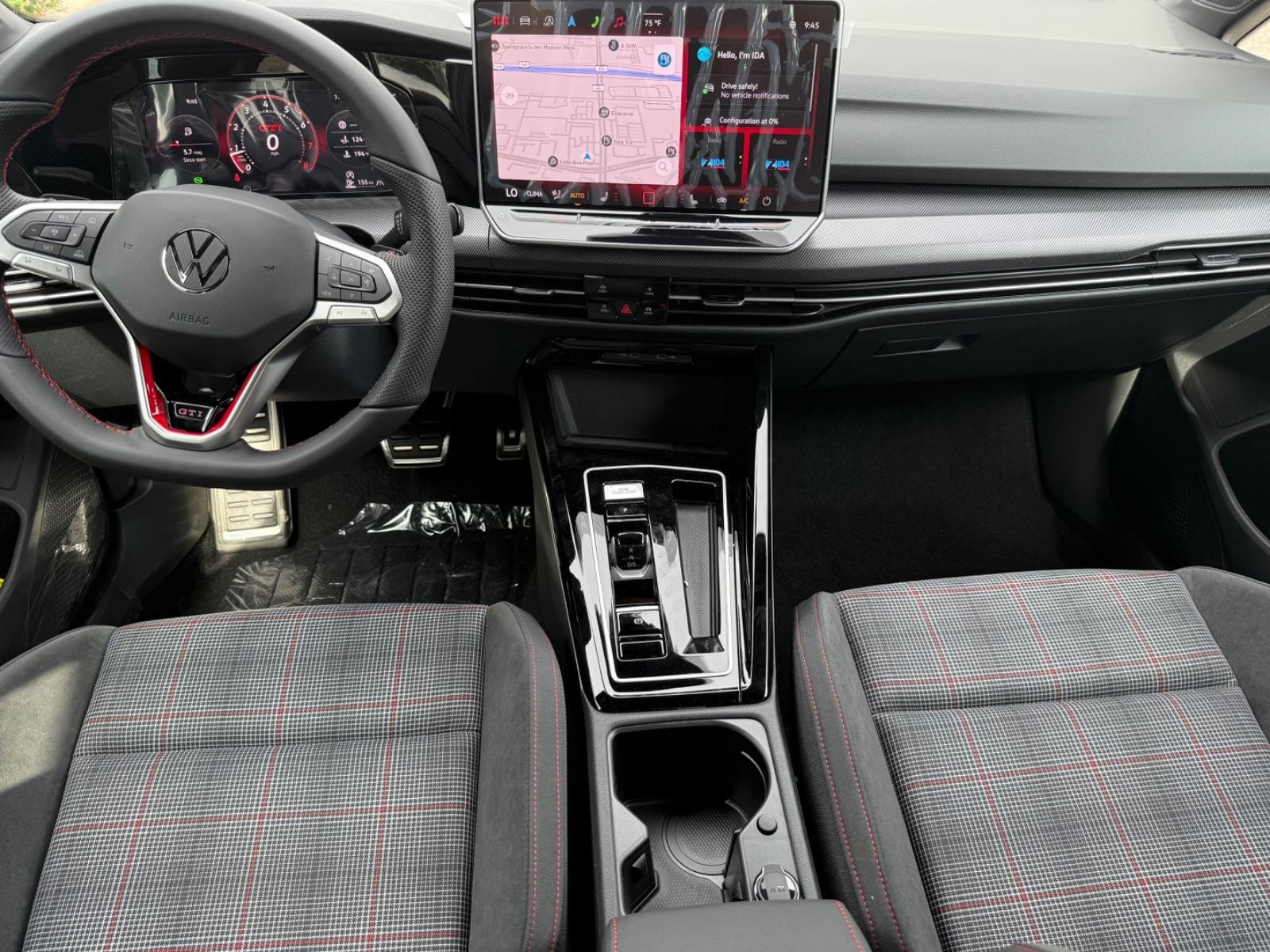 Volkswagen Golf GTI Vehicle Image 06