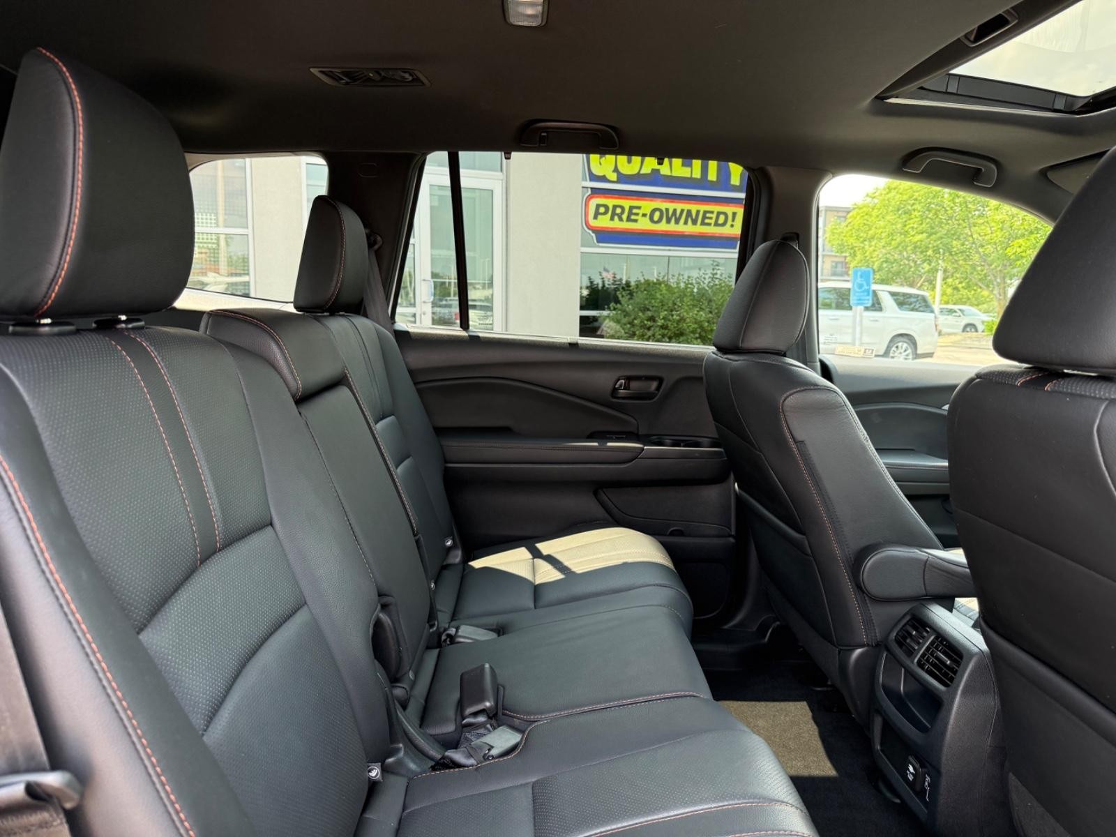 Honda Passport Vehicle Image 10