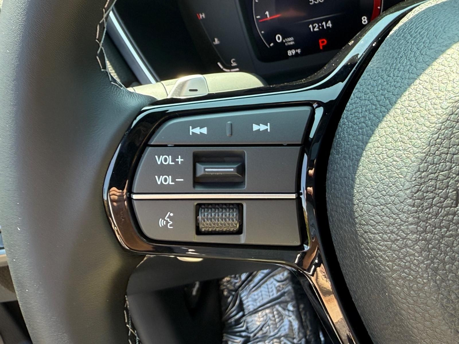 Acura Integra Vehicle Image 11