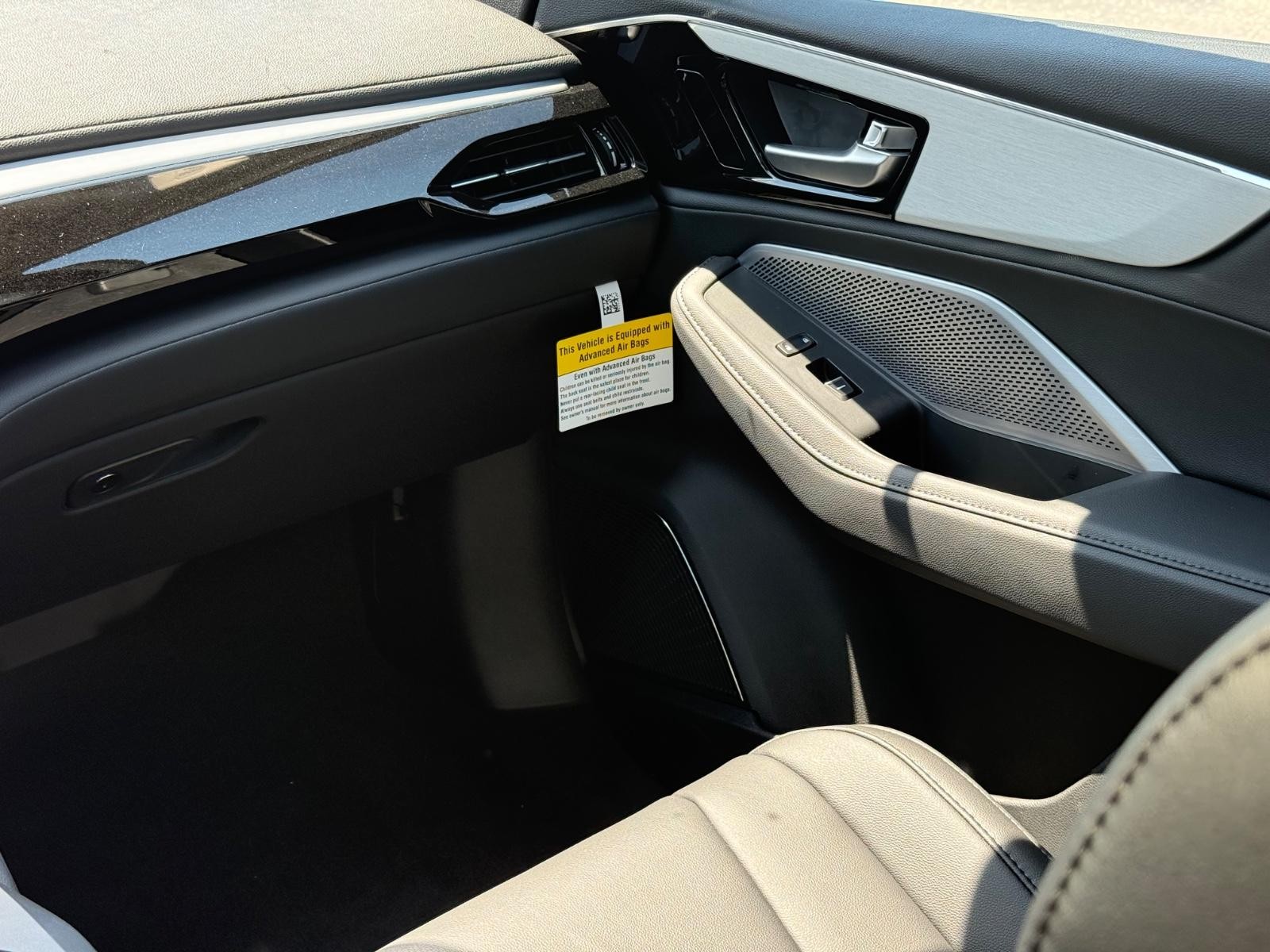 Acura MDX Vehicle Image 10