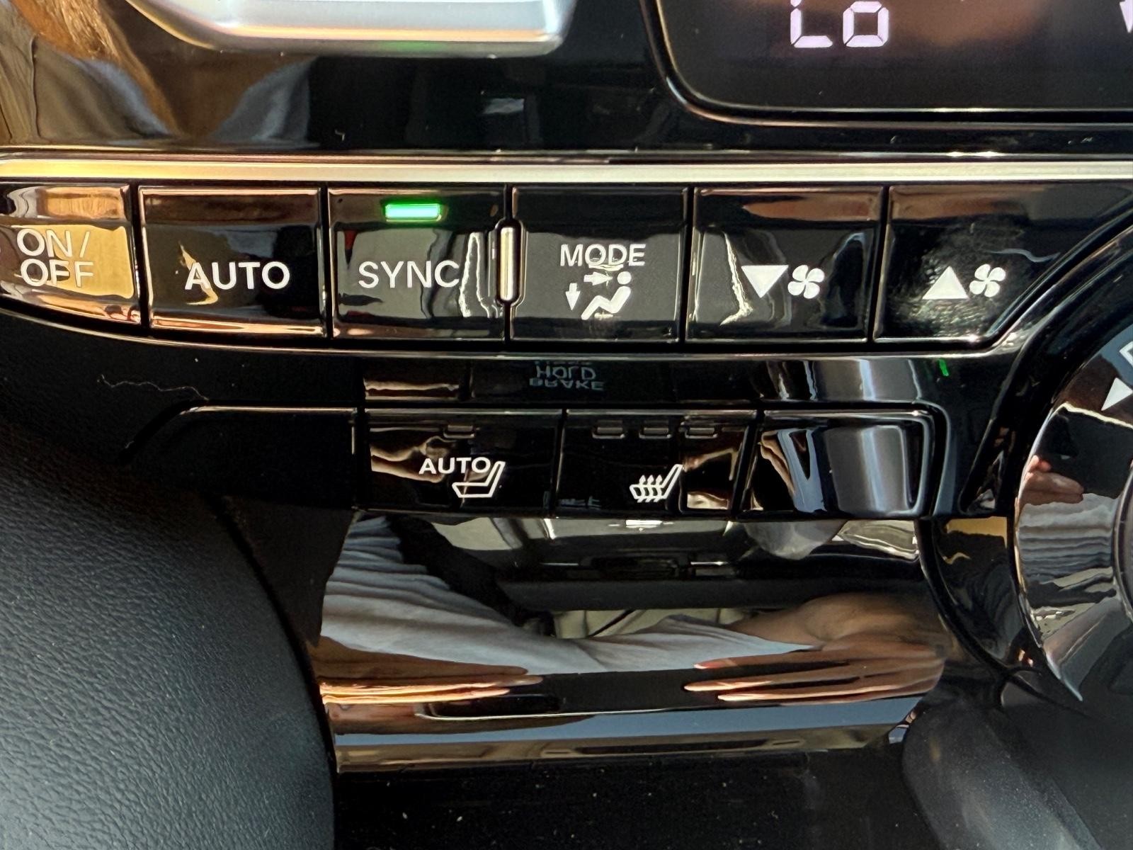 Acura MDX Vehicle Image 15