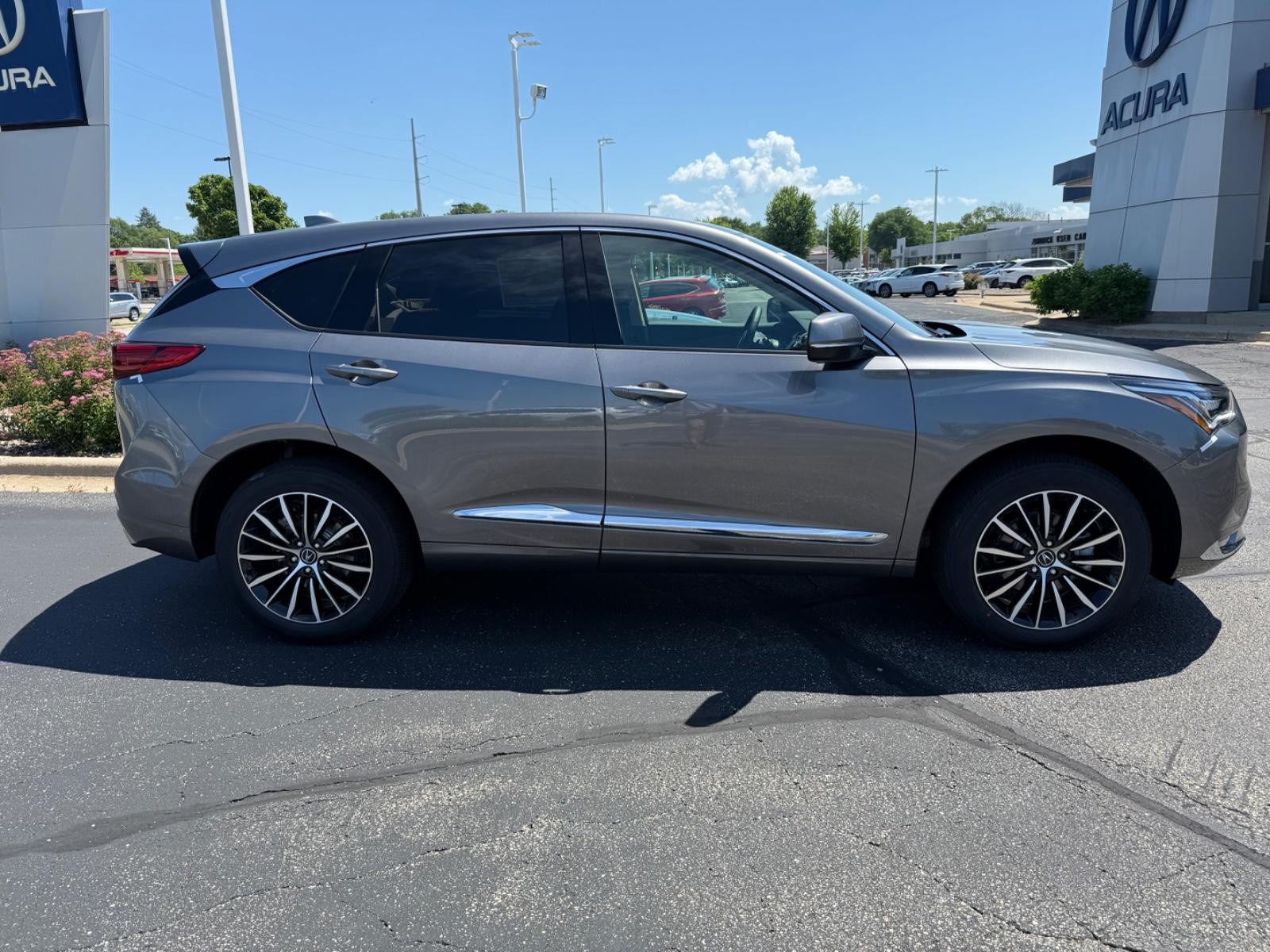 Acura RDX Vehicle Image 02