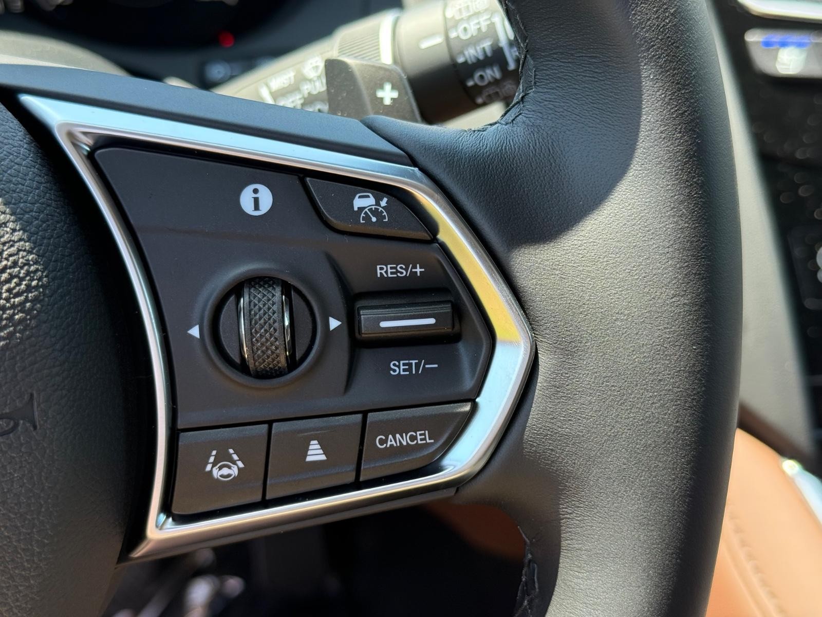 Acura RDX Vehicle Image 13